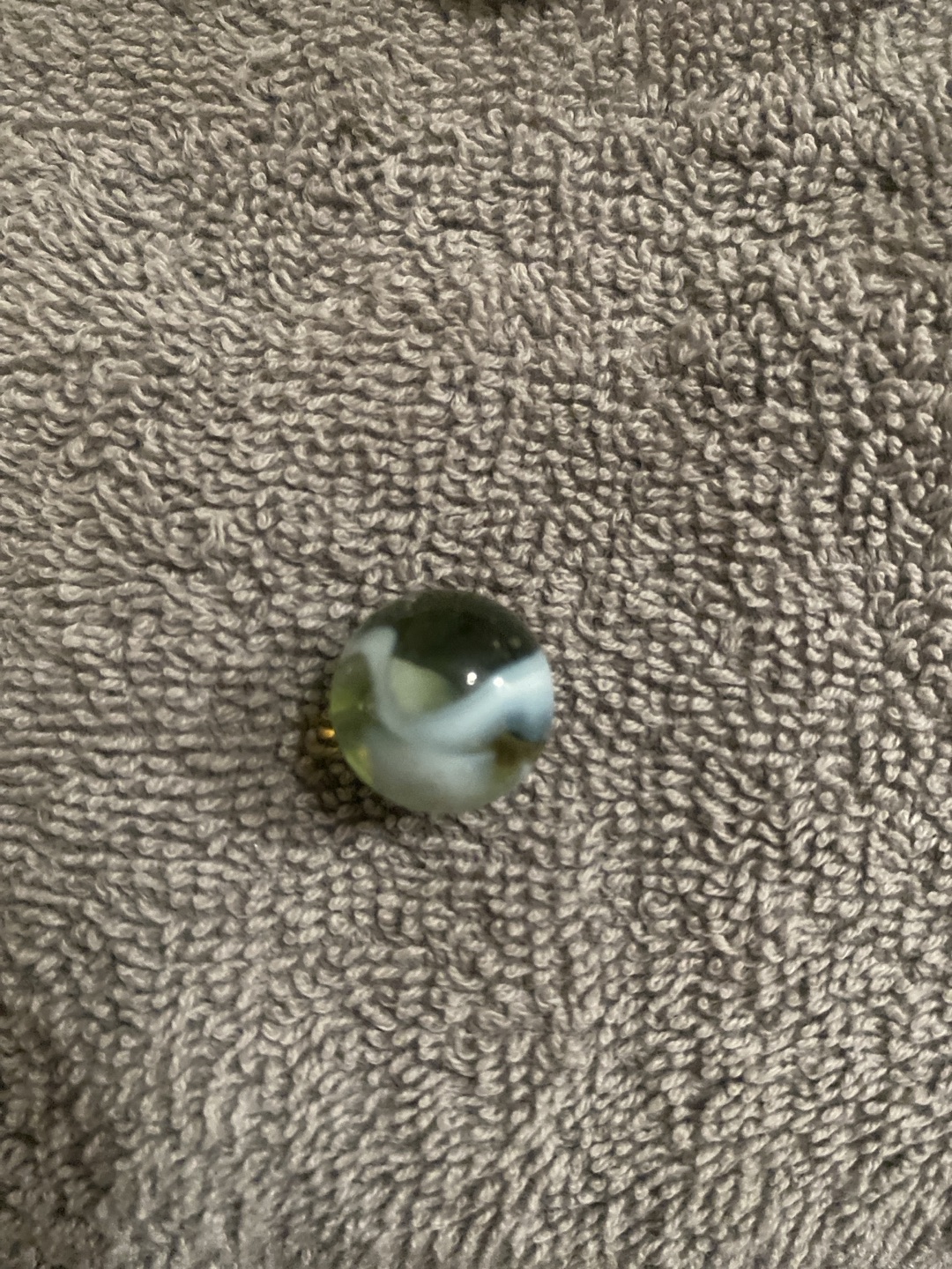 Green and White Hybrid Cat's Eye by Vitro Agate, identification view