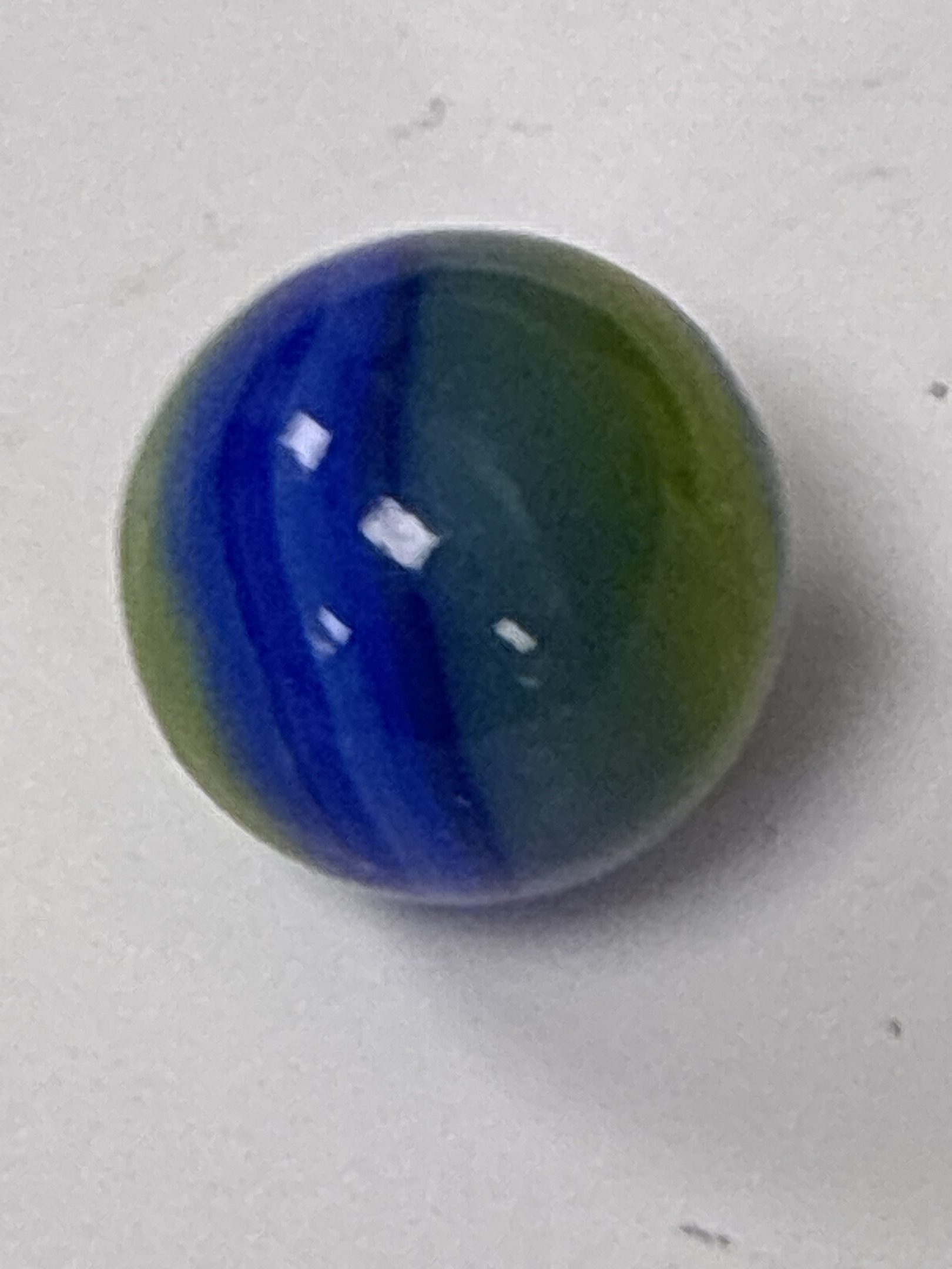 Blue and Yellow-Green Rainbo by Peltier Glass Company, identification view