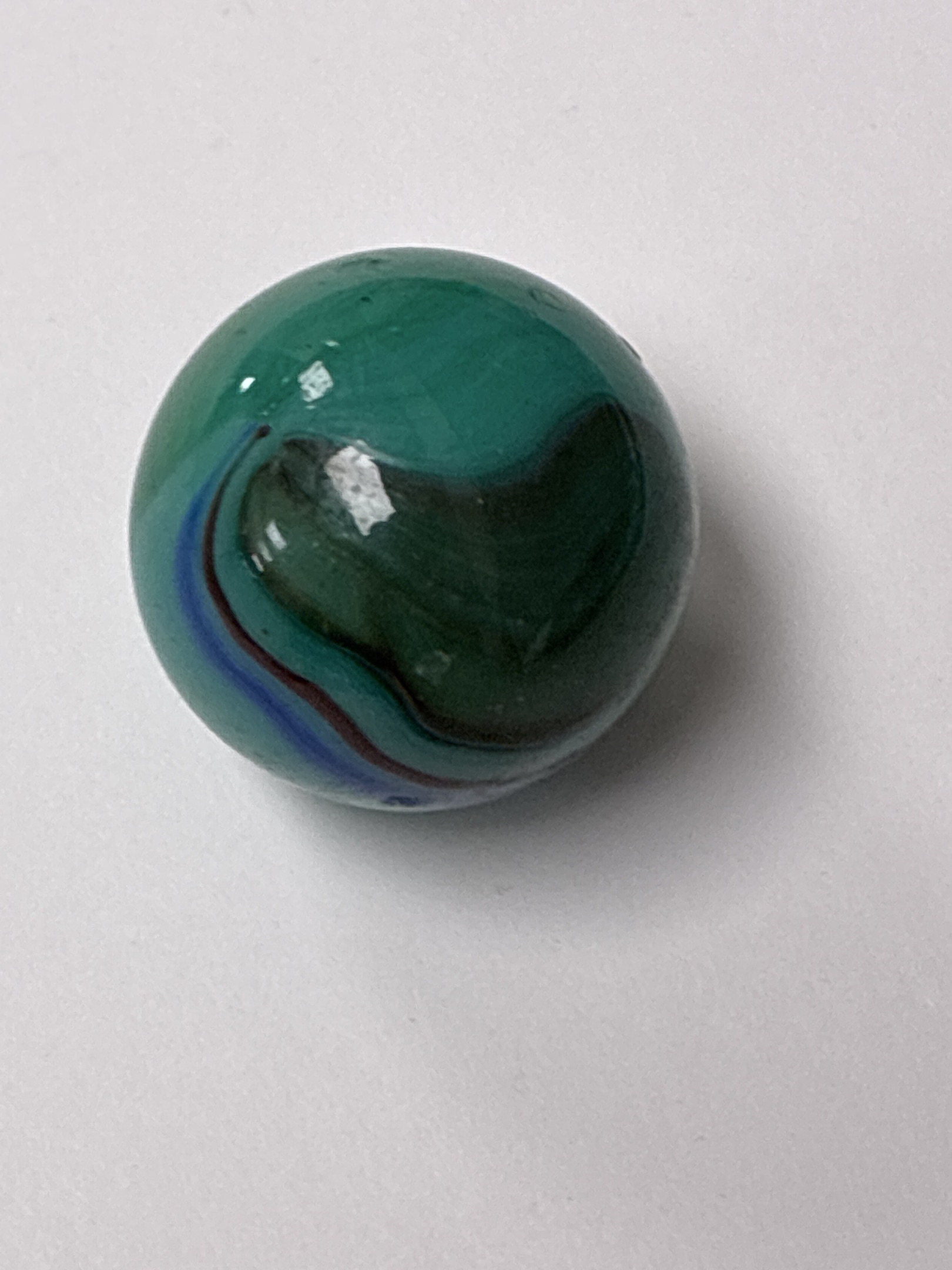 Green Onyx Swirl by Akro Agate, identification view