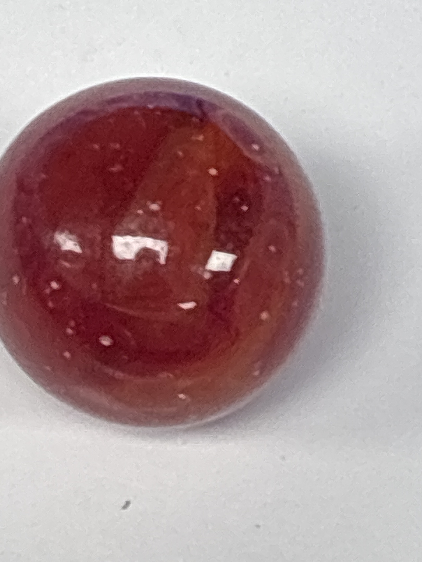 Carnelian / Amber-Red Swirl by Akro Agate Company, identification view