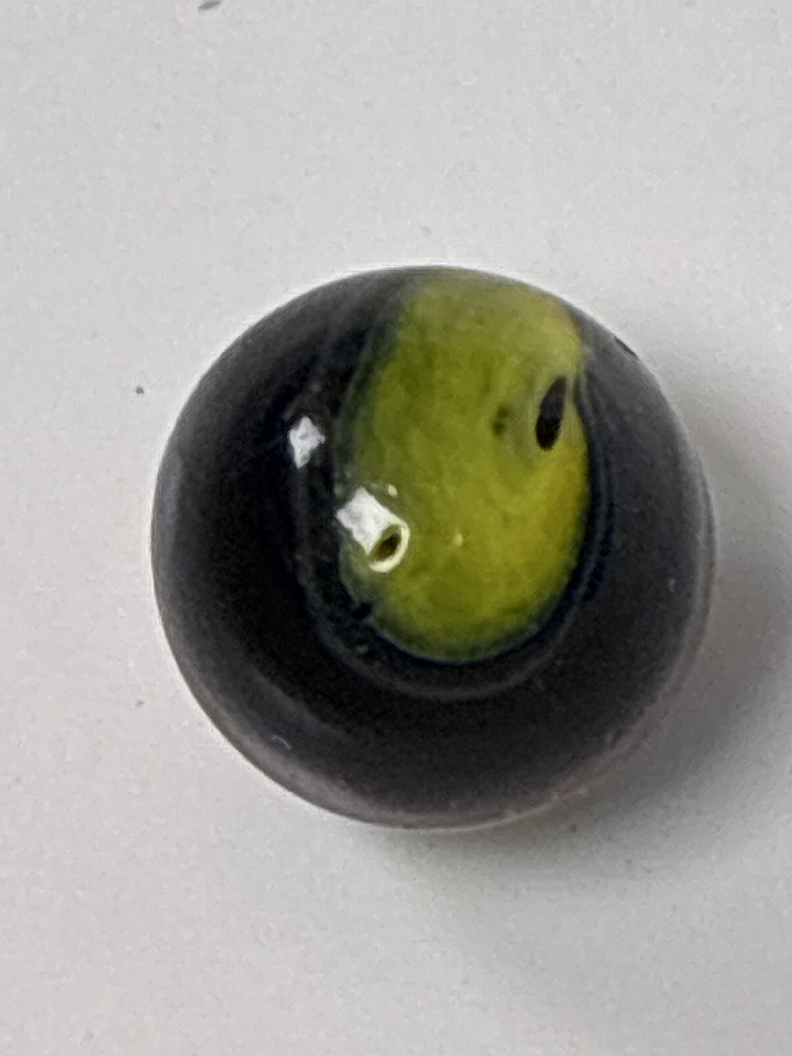 National Onyx Tri-lite by Peltier Glass Company, identification view