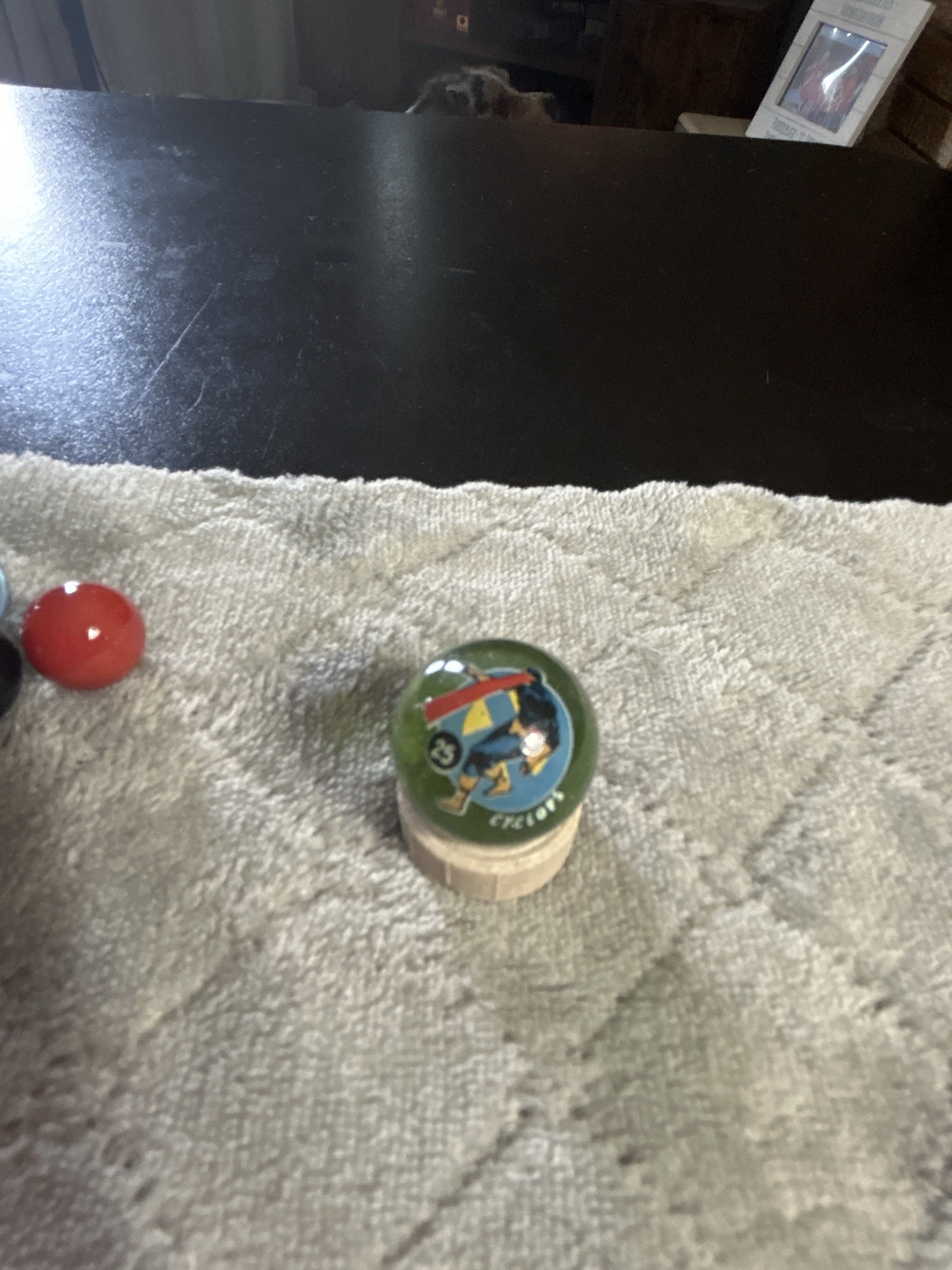 X-Men Mutant Marbles - Cyclops (#25) by Vacor de Mexico (distributed by Toy Biz / Cap Toys), identification view
