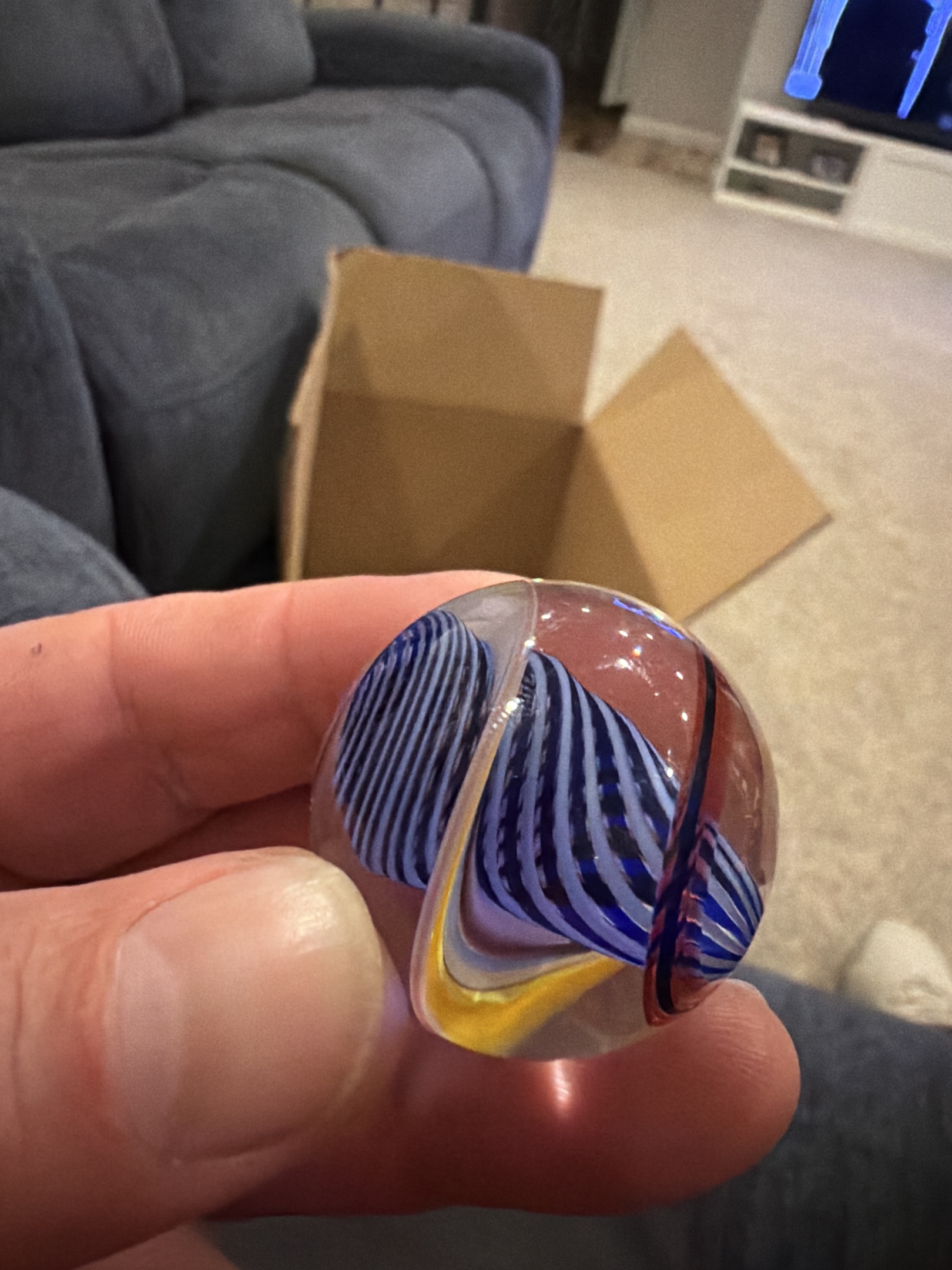 Divided Ribbon Core Swirl by German Handmade, identification view