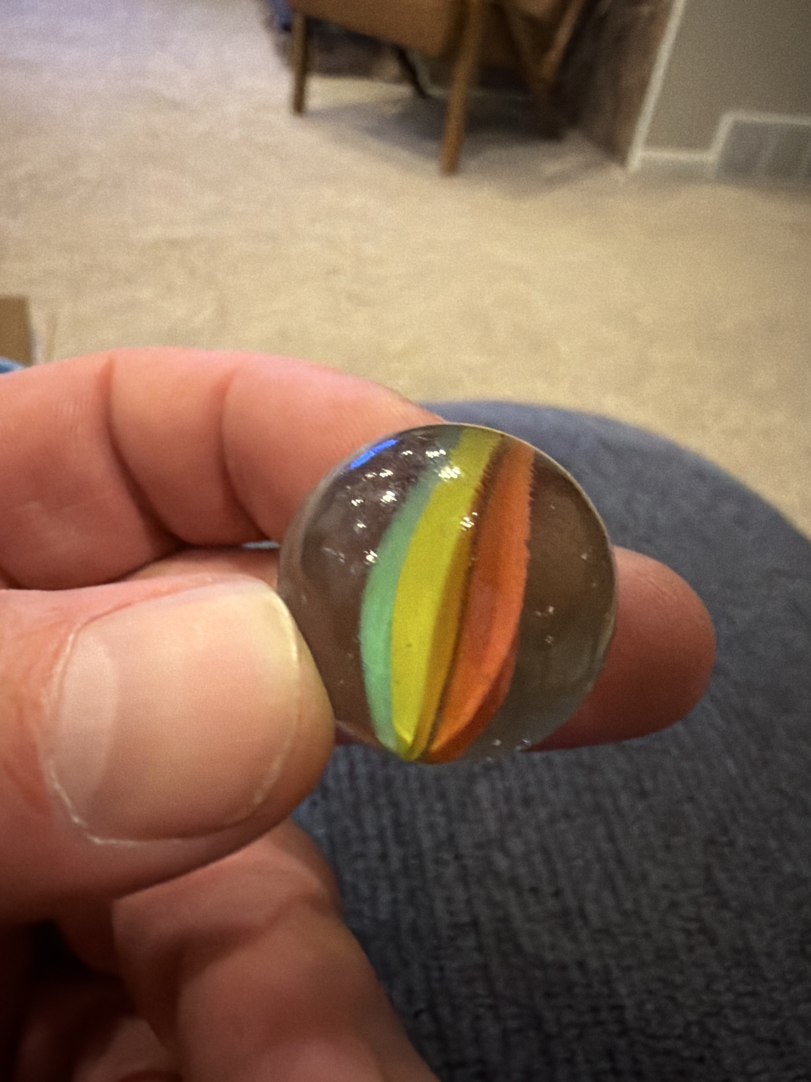 Multi-Vane (Tri-Color) by Vitro Agate Company, identification view