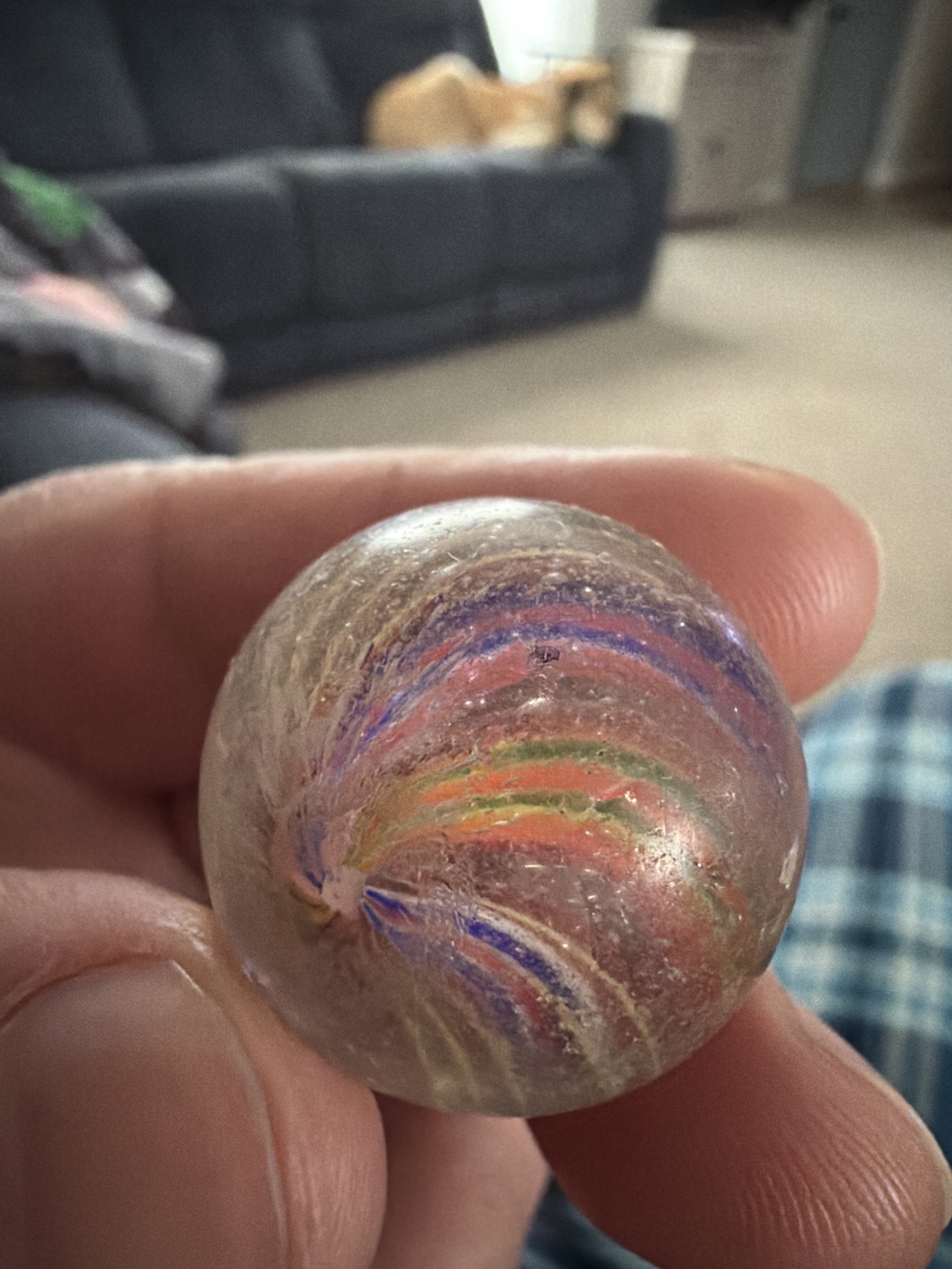 Multi-Color Ribbon Core Swirl by German Handmade, identification view