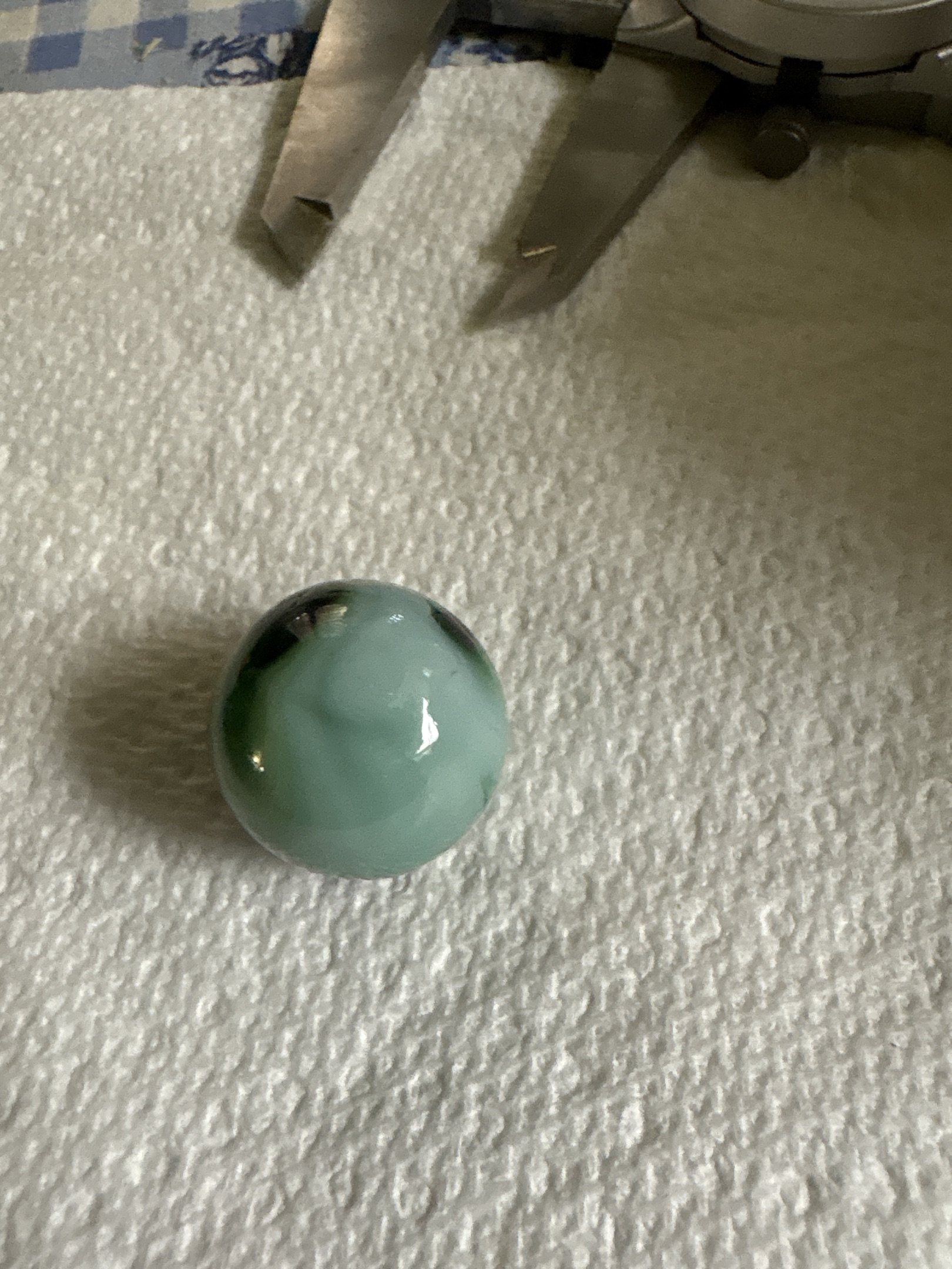 All-Red / Emerald Green Type Swirl by Vitro Agate Company, identification view