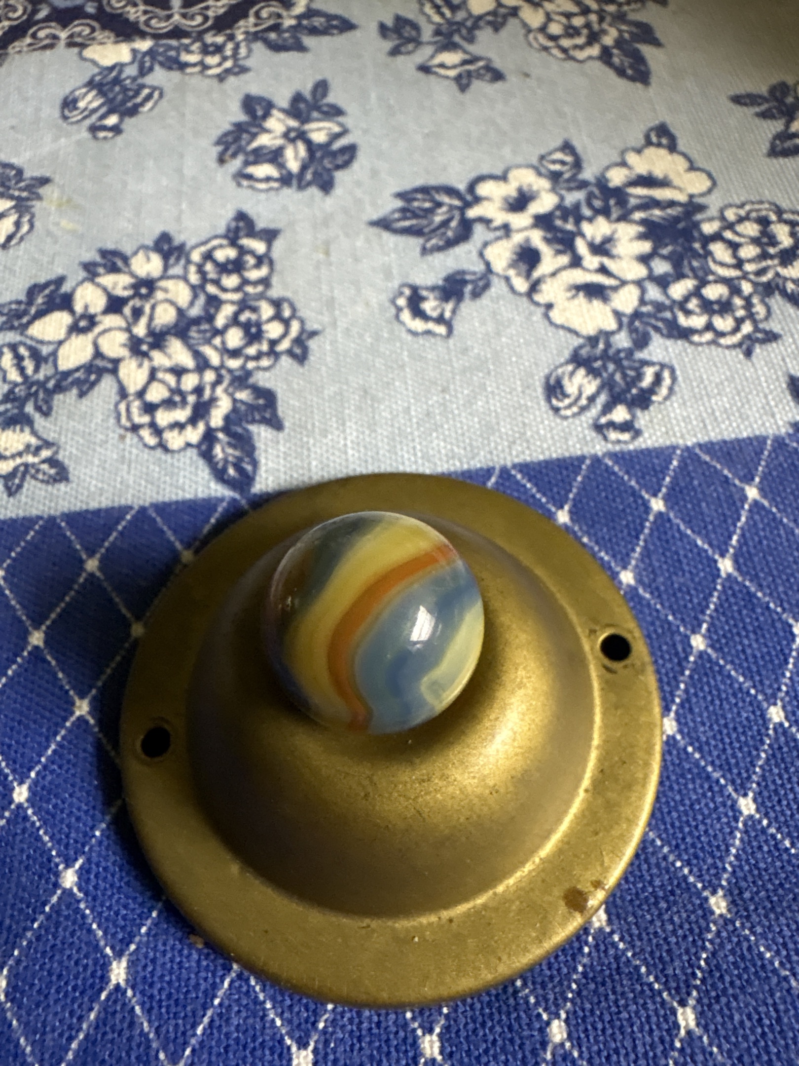 Superboy by Peltier Glass Company, identification view