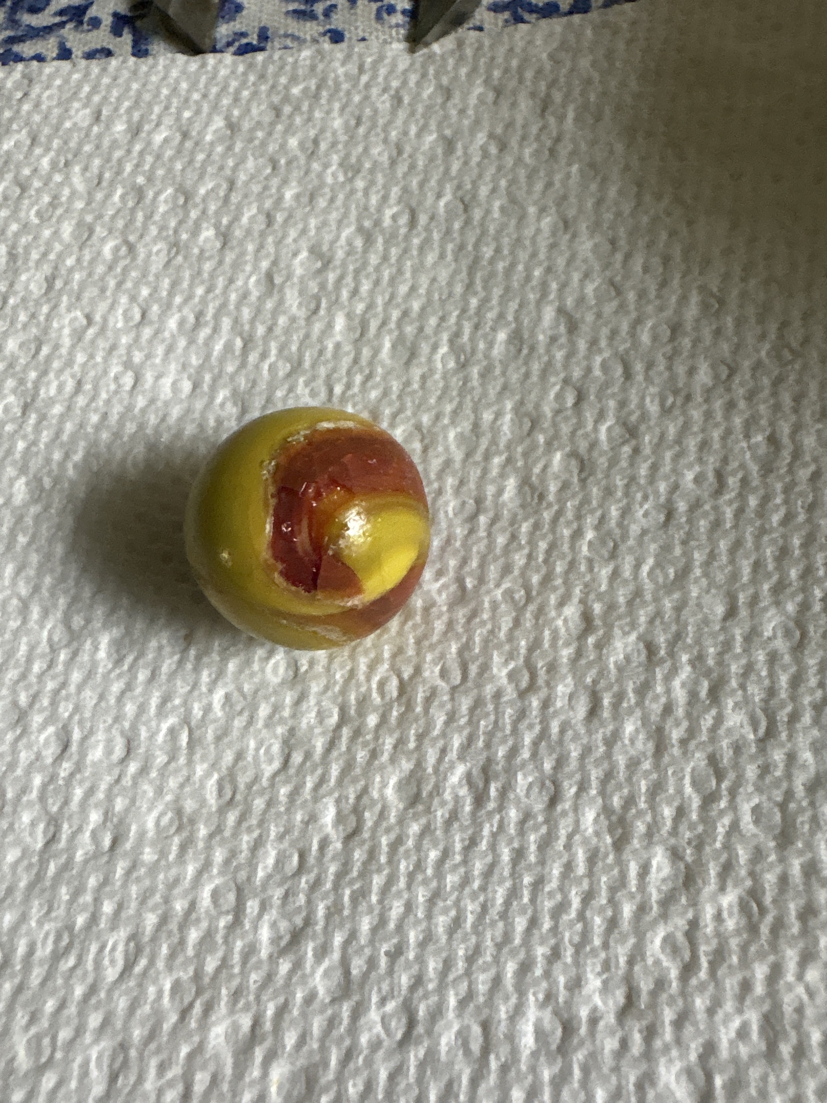 Yellow and Red Swirl by Christensen Agate Company, identification view