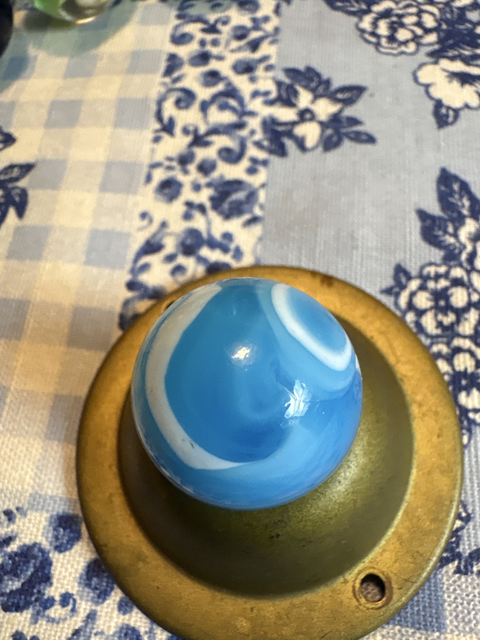 Blue and White Swirl by Alley Agate, identification view