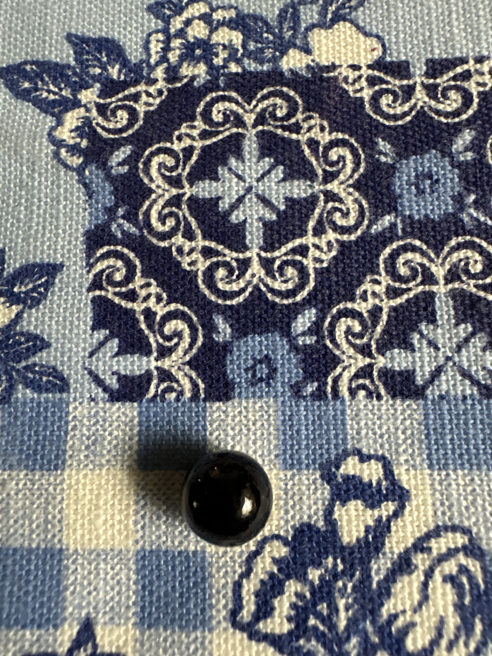 Opaque Black Peewee by Akro Agate Company