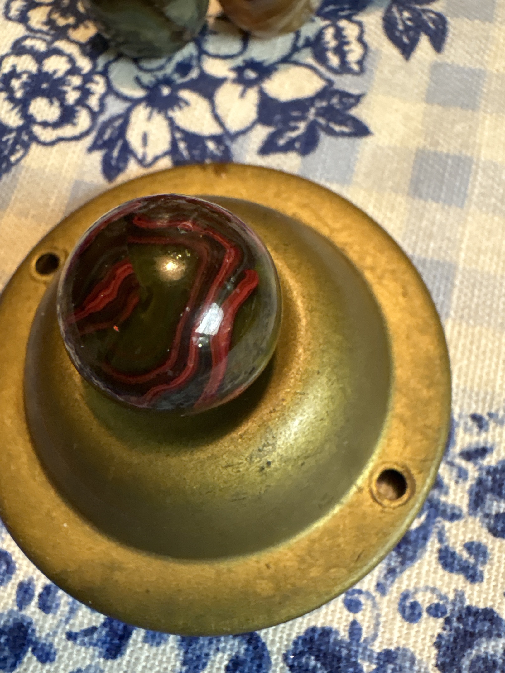 Bloodie by Christensen Agate Company, identification view