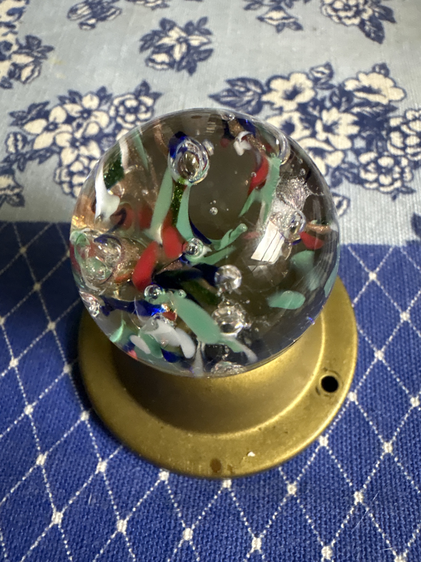 End of Day Cloud / Speckled Swirl by German Handmade, identification view