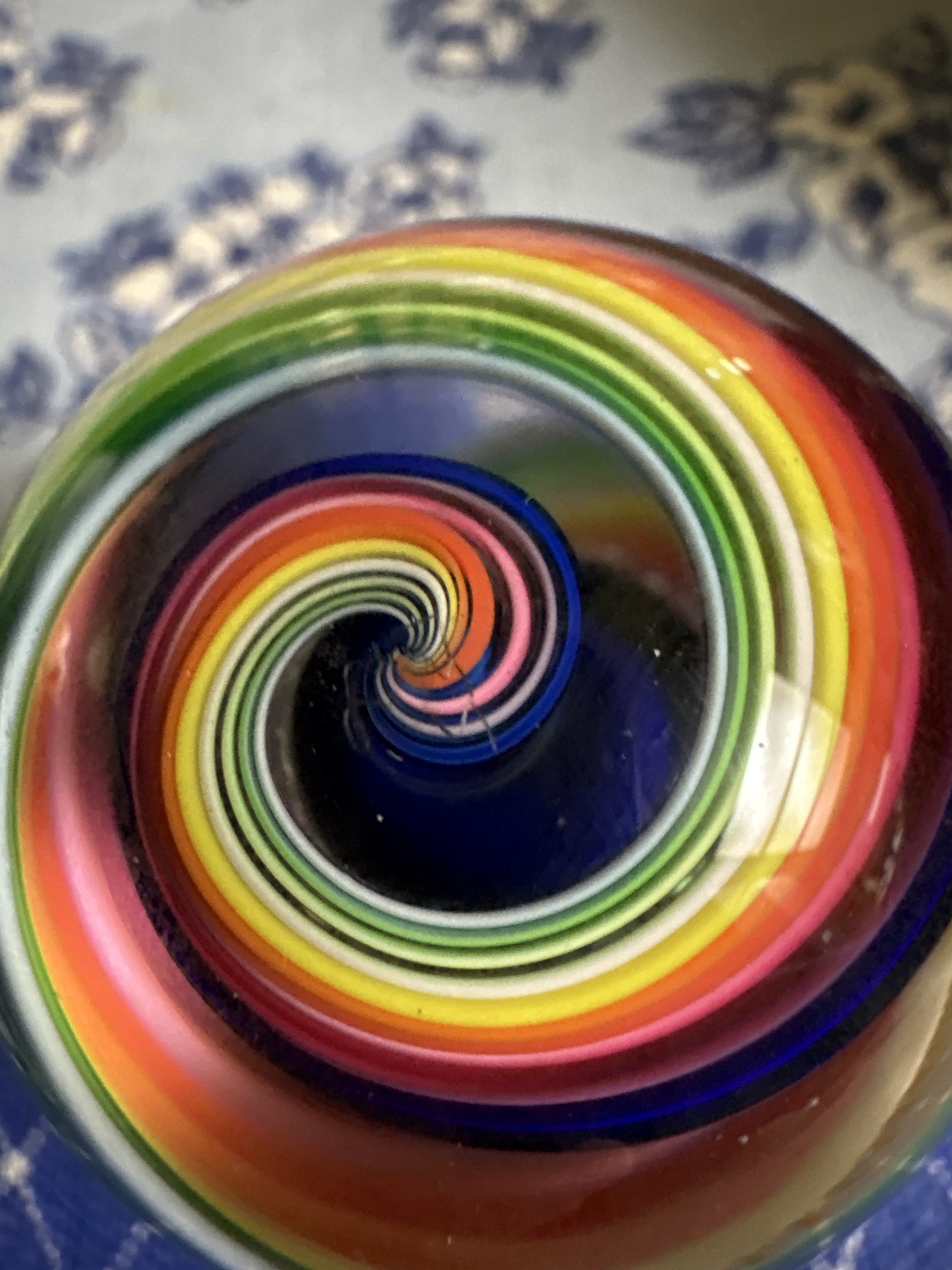 Rainbow Ribbon Core Swirl by German Handmade, identification view