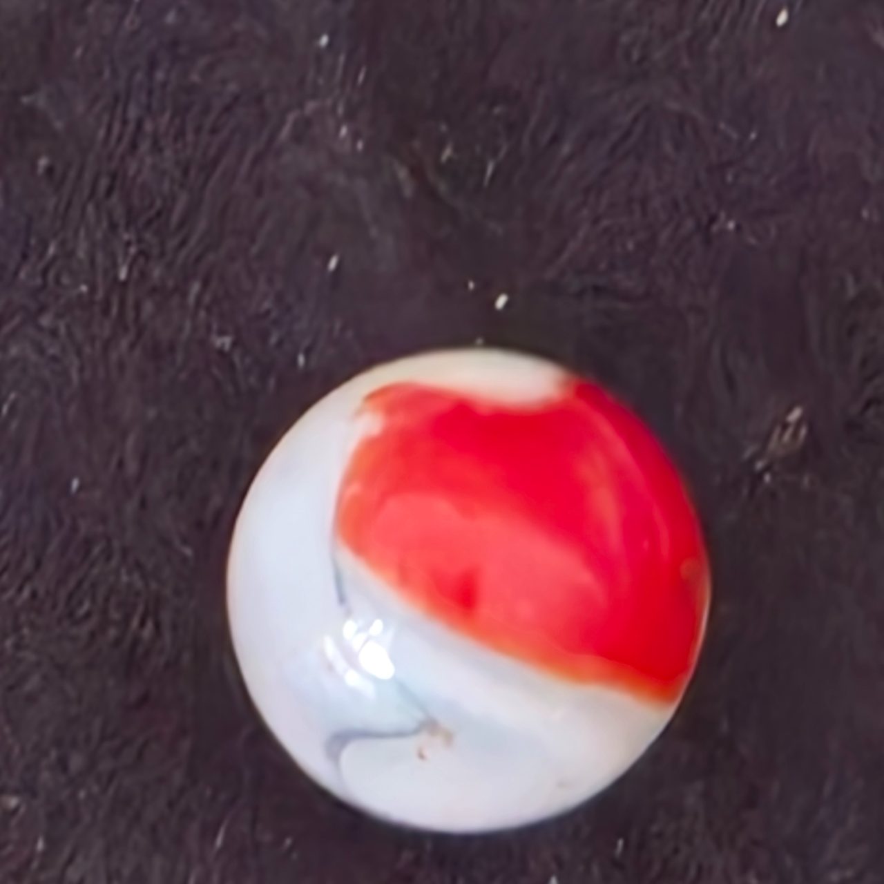 Cherry Patch - Red and White by Akro Agate, identification view