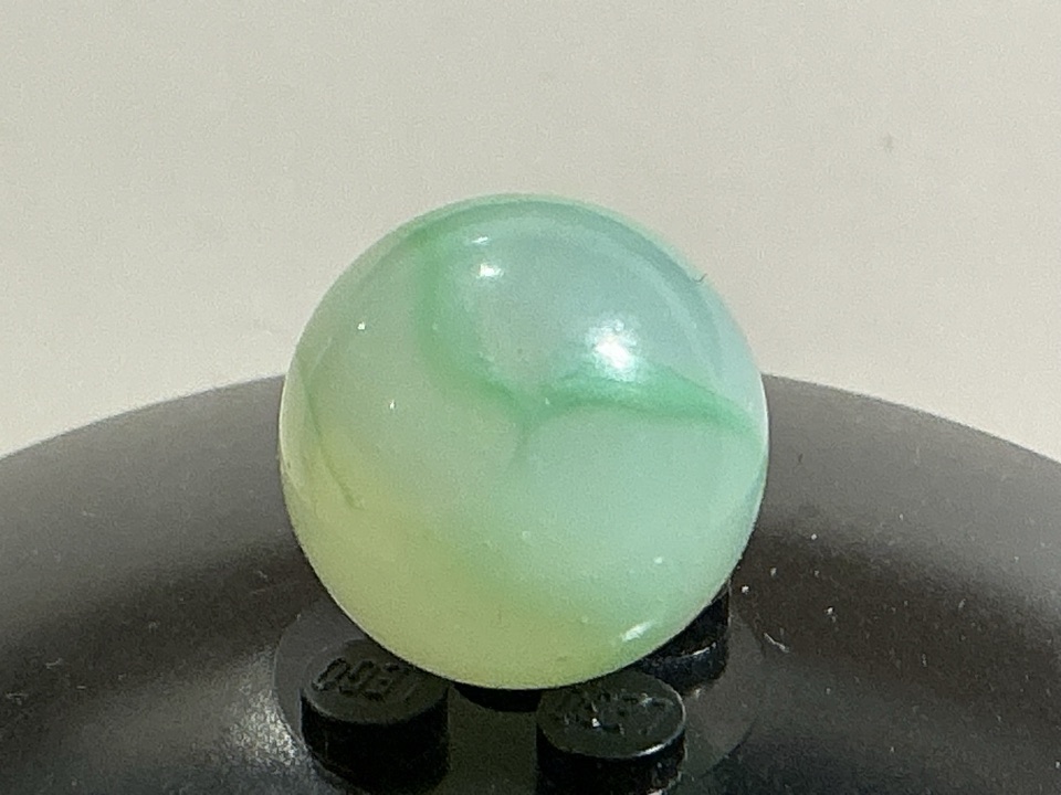 Green Ghost by Vitro Agate, identification view