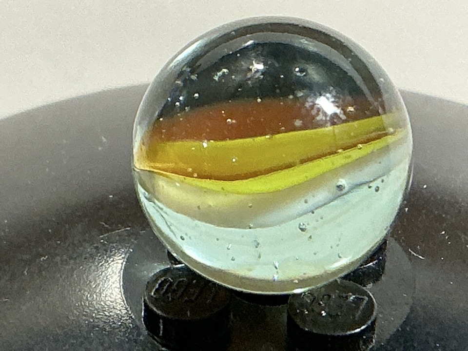 Multi-Color Vane Cat's Eye by Japanese Import (Yasuda / Matsuno), identification view