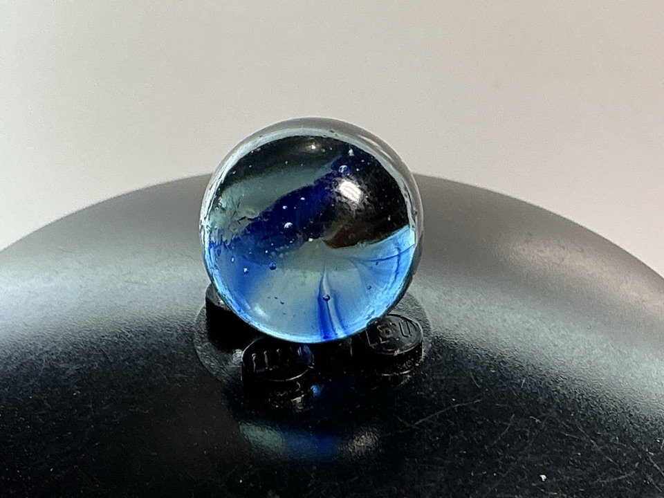 Blue Banana by Peltier Glass Company, identification view
