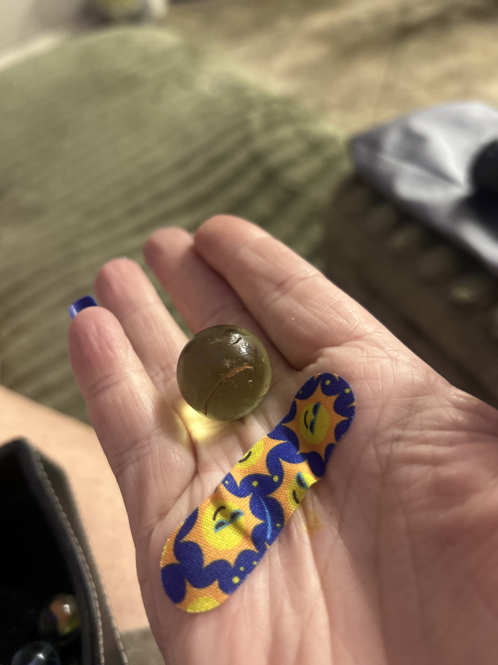 Honey Amber Clearie by Vitro Agate, identification view