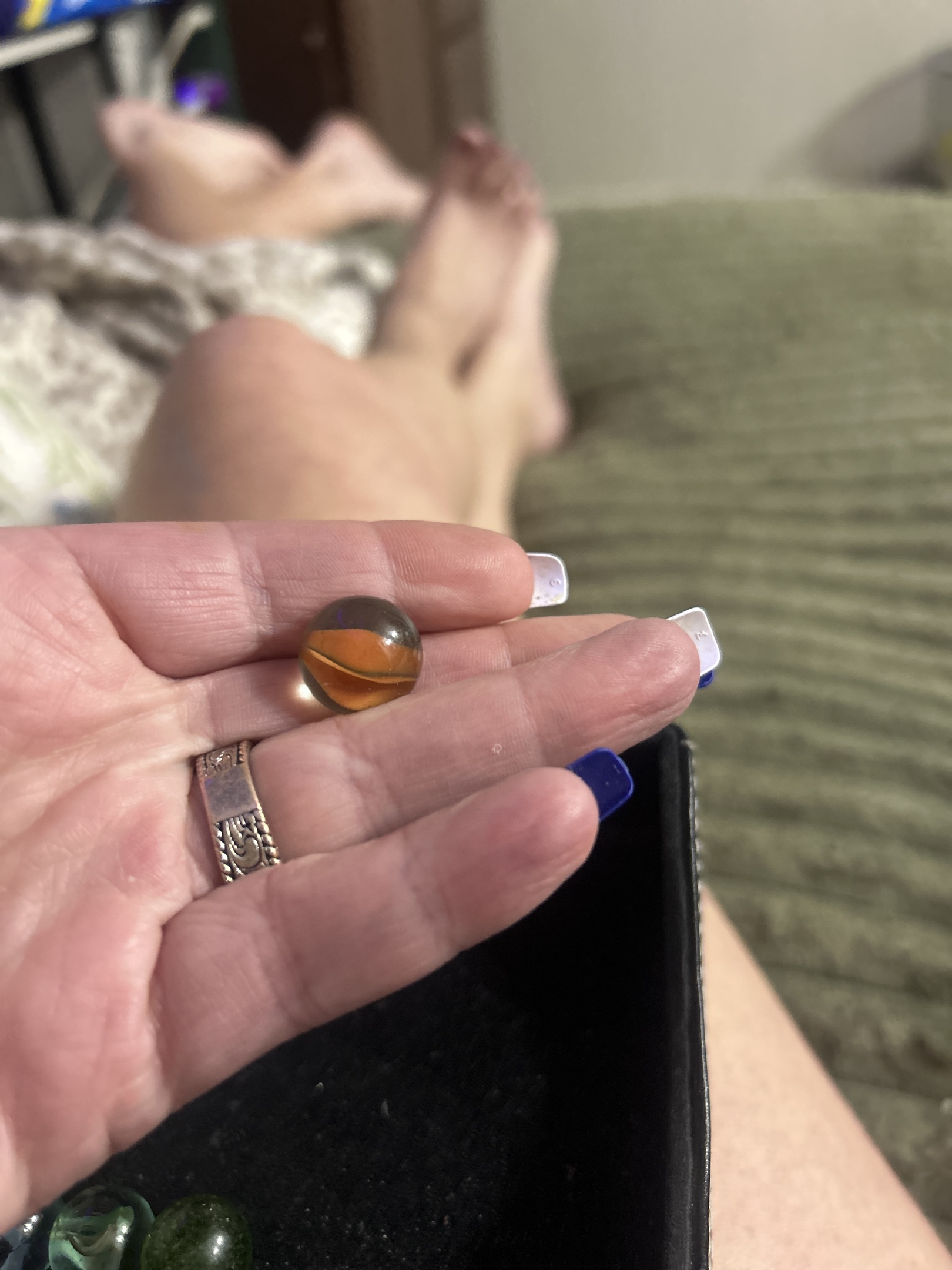 Orange Cat's Eye by Vitro Agate, identification view