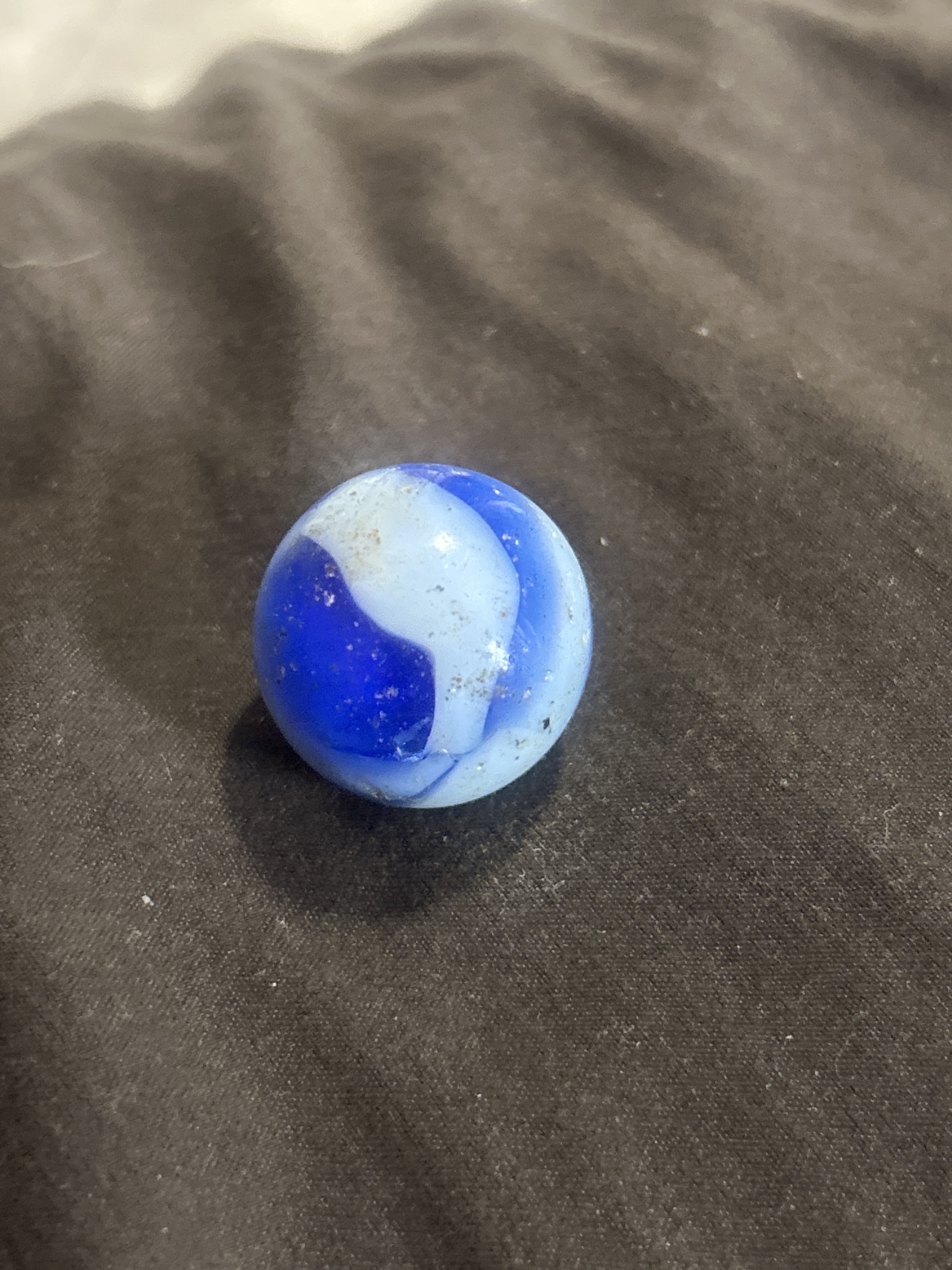 Blue Corkscrew by Akro Agate, identification view