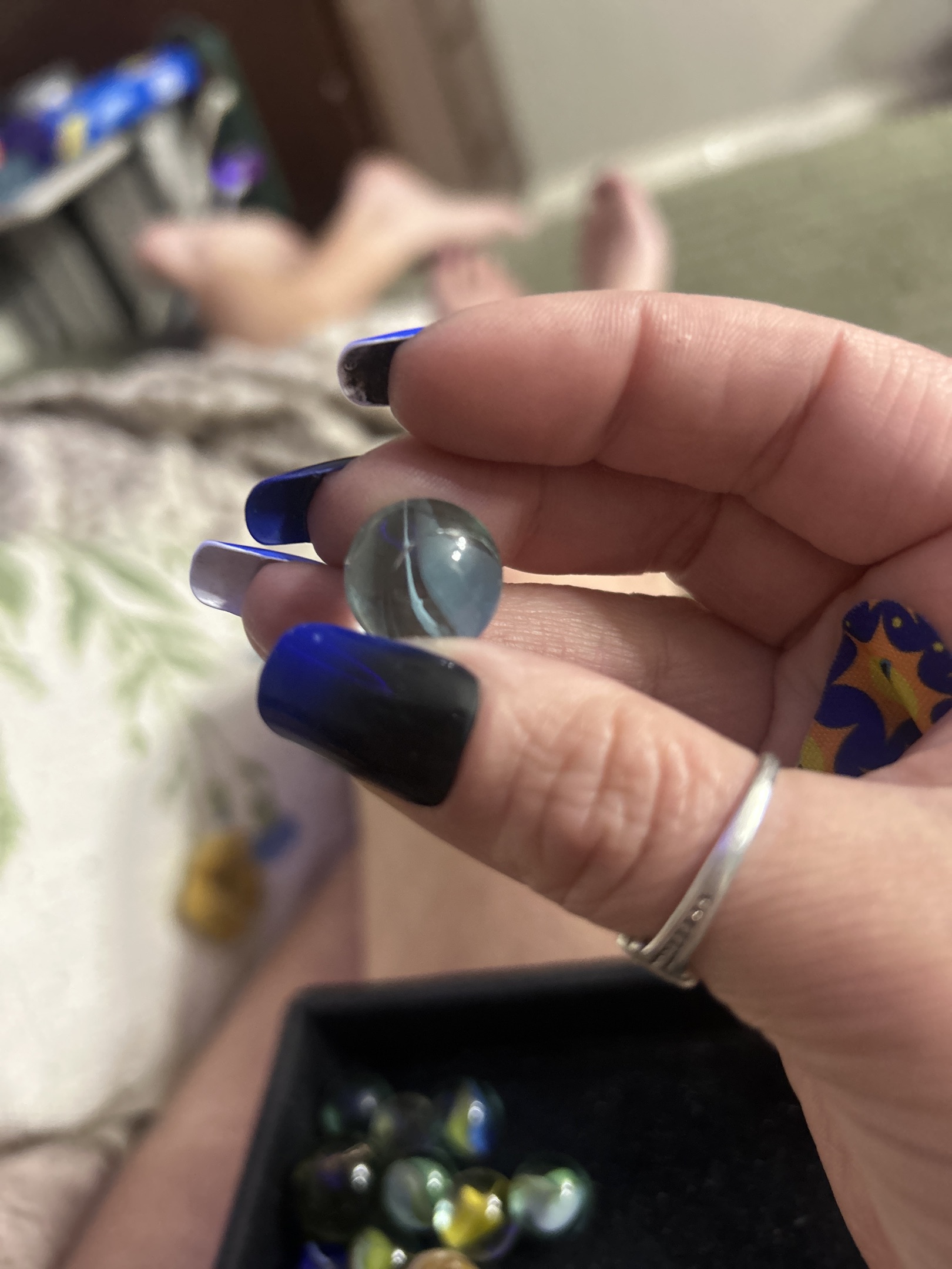 White Cat's Eye by Vitro Agate Co., identification view