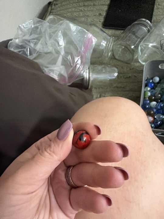 Red Devil Special by Akro Agate, identification view