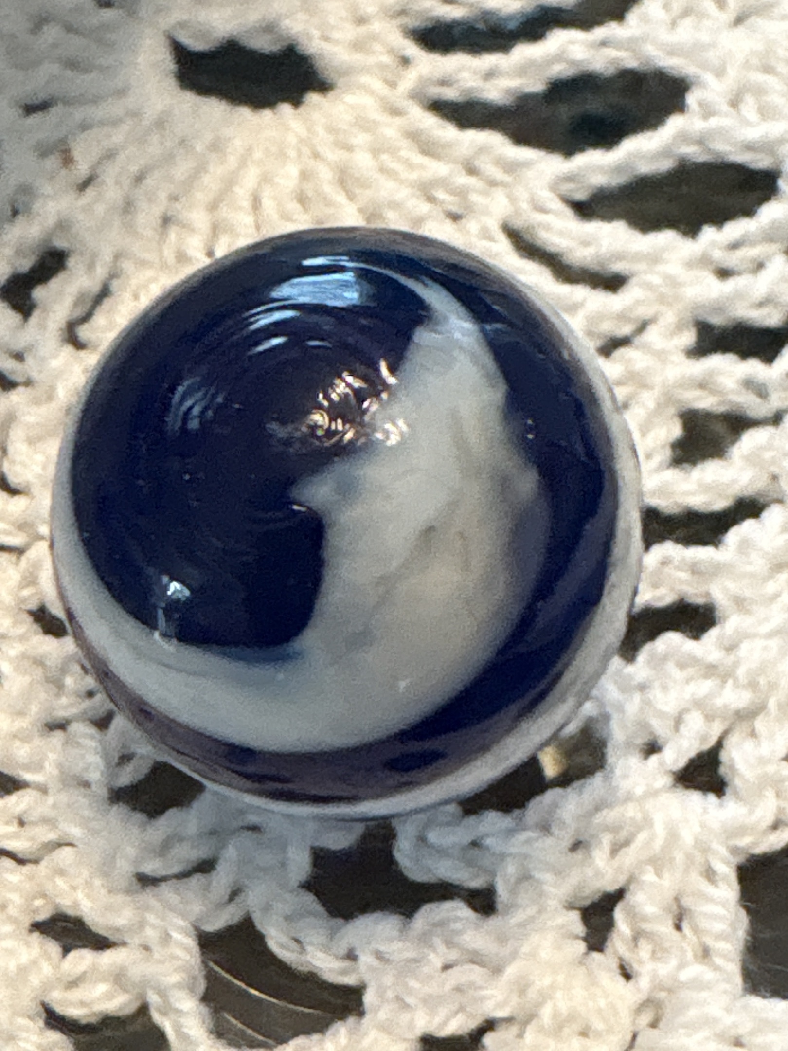 Blue & White Ribbon Swirl by Vitro Agate Company