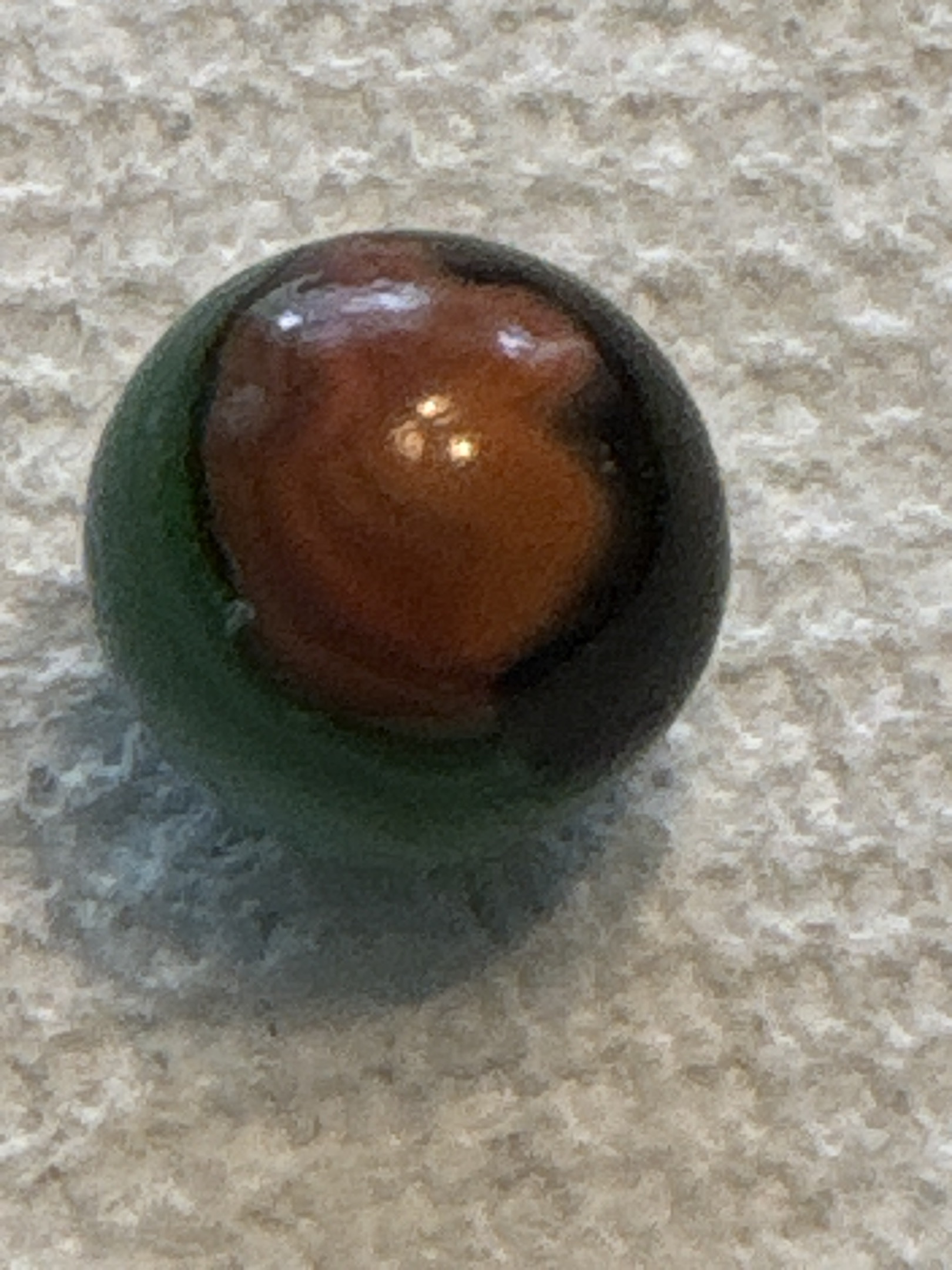 Tri-Color (Green/Orange/Black) by Peltier Glass Company, identification view