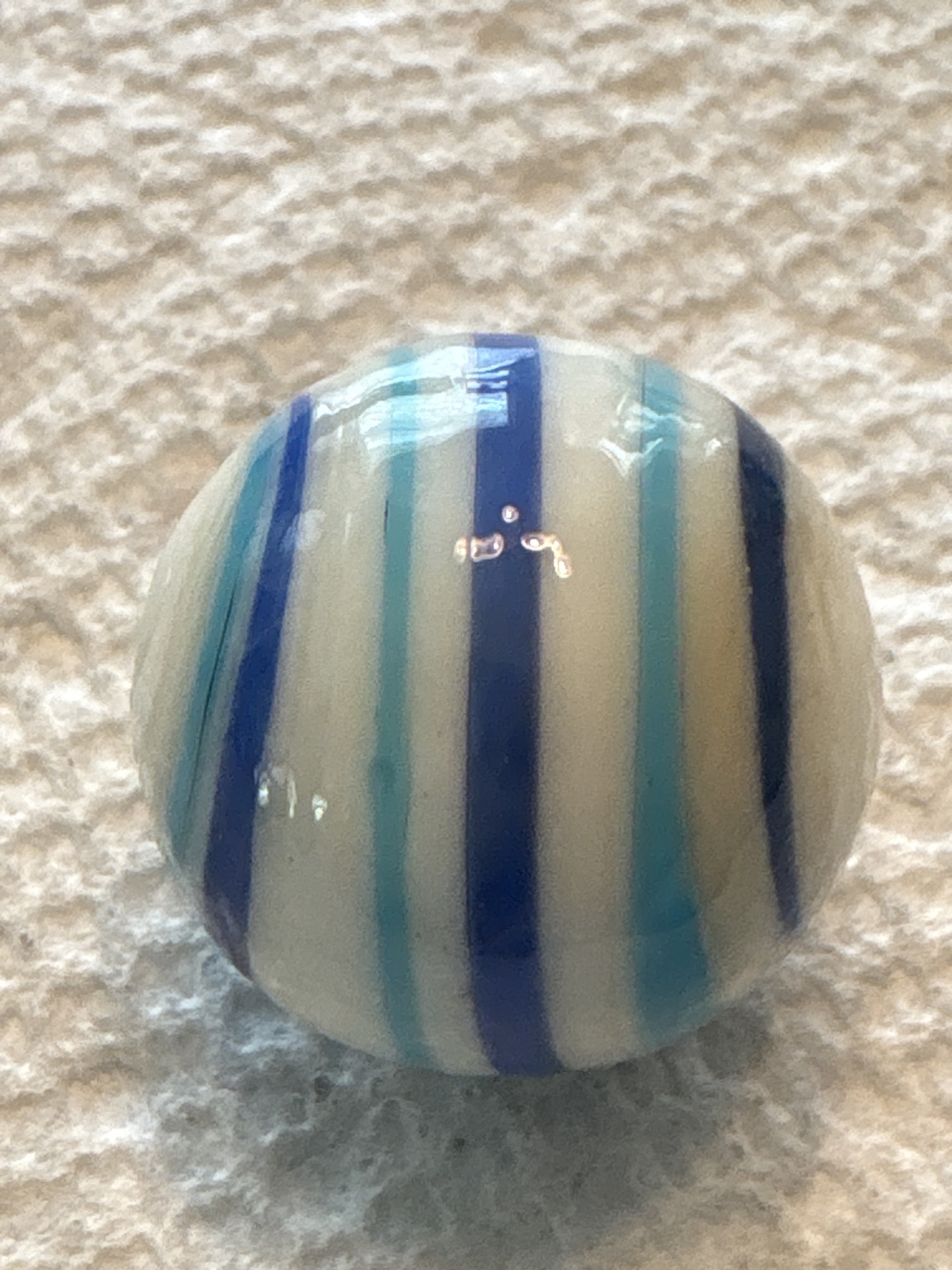 Blue and Teal Conqueror by Vitro Agate Company, identification view