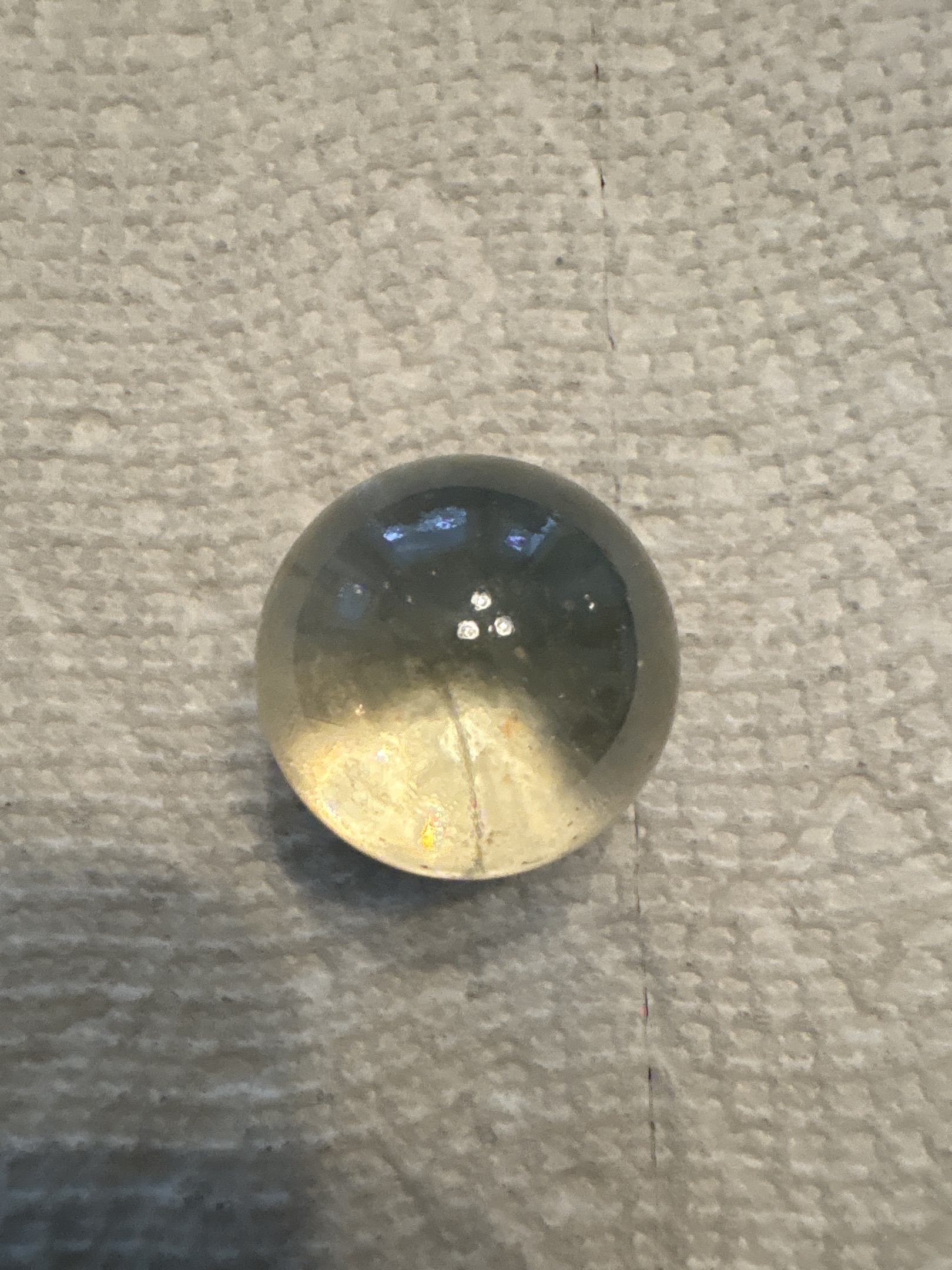 Clear Boulder by Akro Agate Company, identification view
