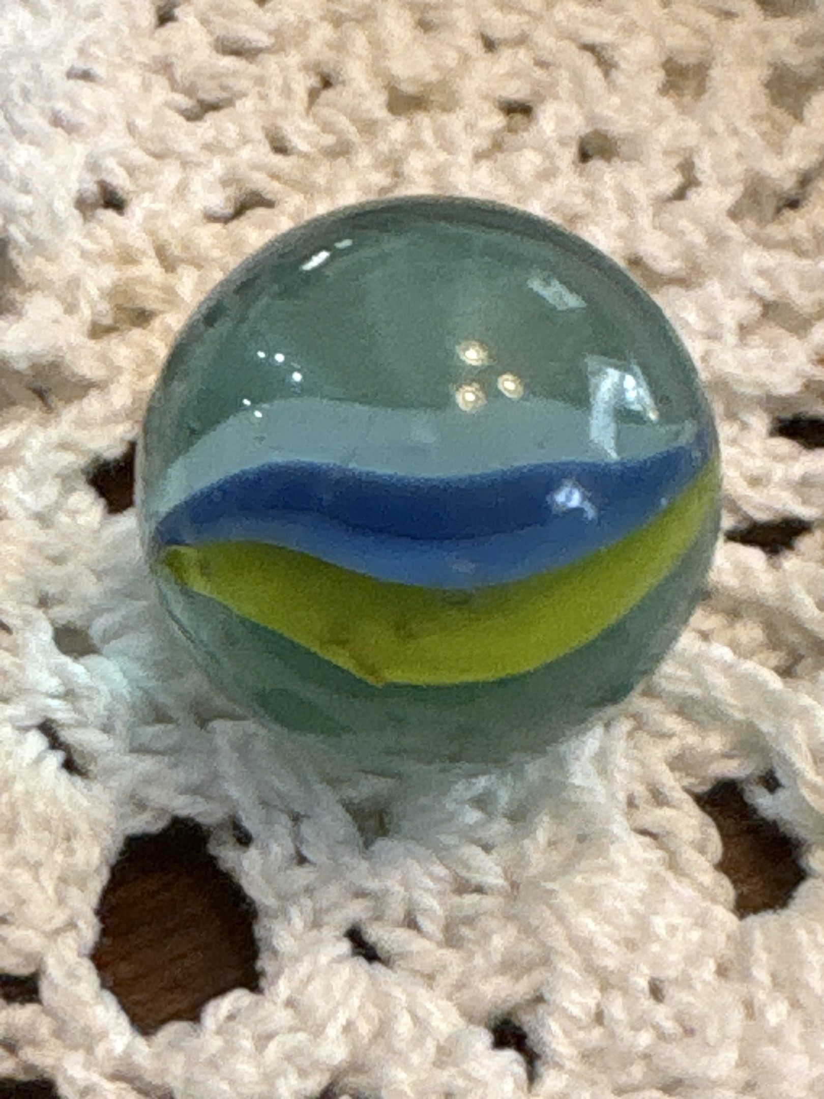 Tri-Lite by Vitro Agate Company, identification view