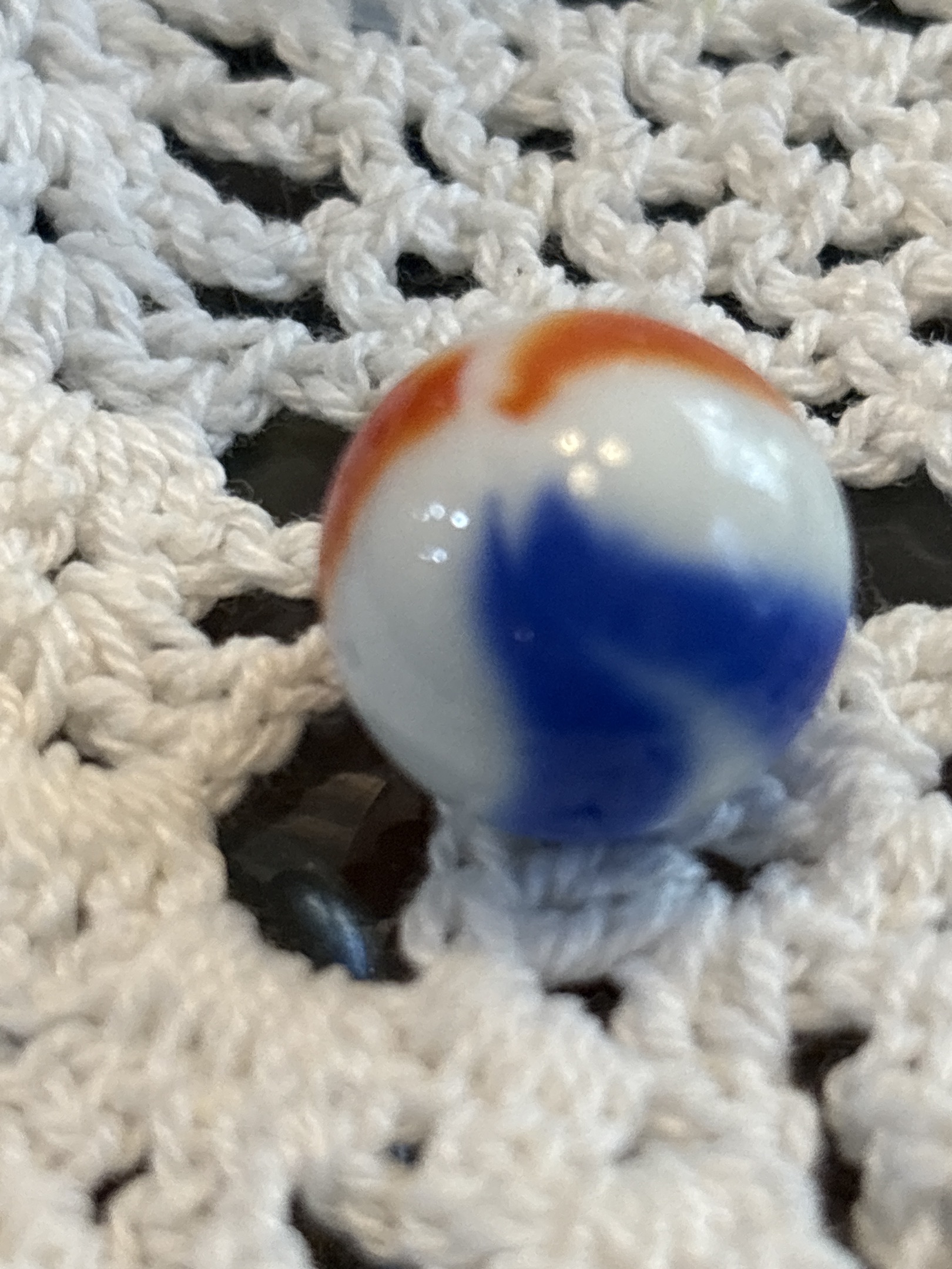 Victory (Red/Orange & Blue) by Vitro Agate Company, identification view