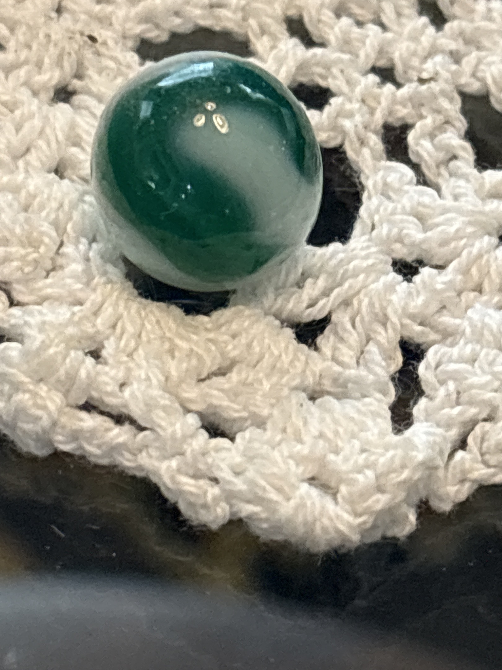 Green and White Patch by Akro Agate Company, identification view