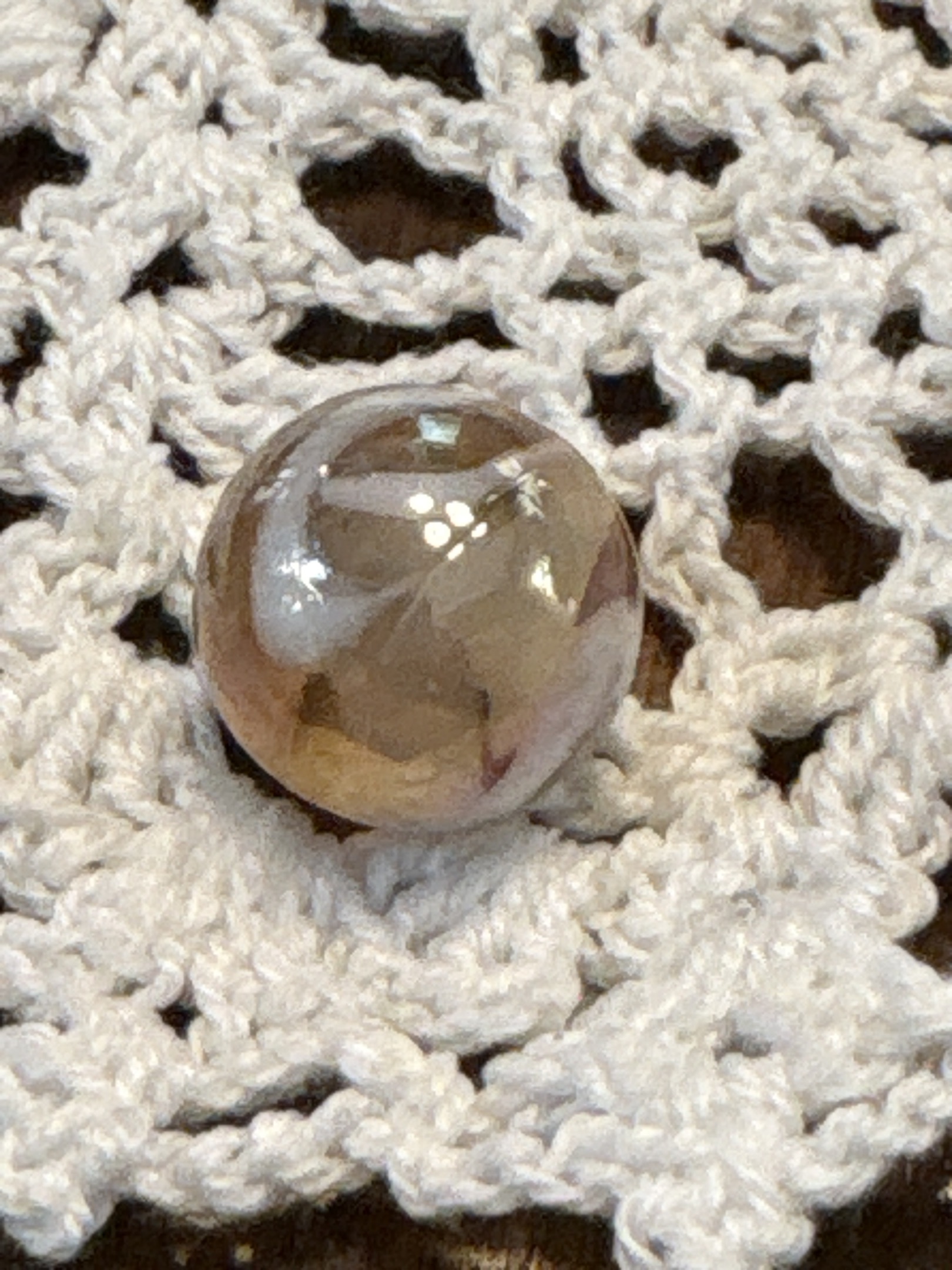 Iridescent White Vane by Vitro Agate Company