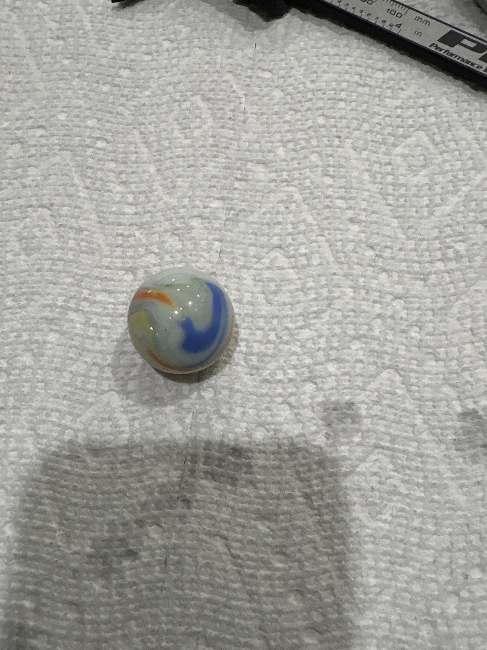 Multi-Color Peewee by Akro Agate Company, identification view