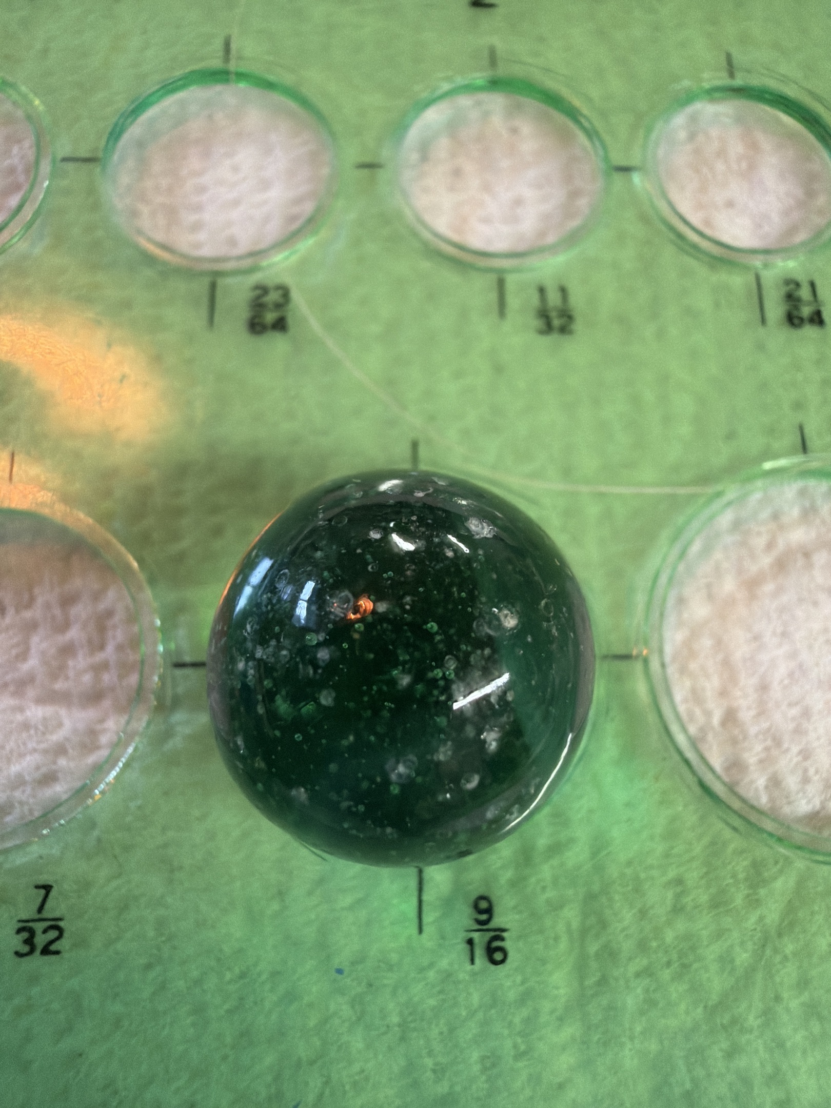 Green Mica by Peltier Glass Company, identification view