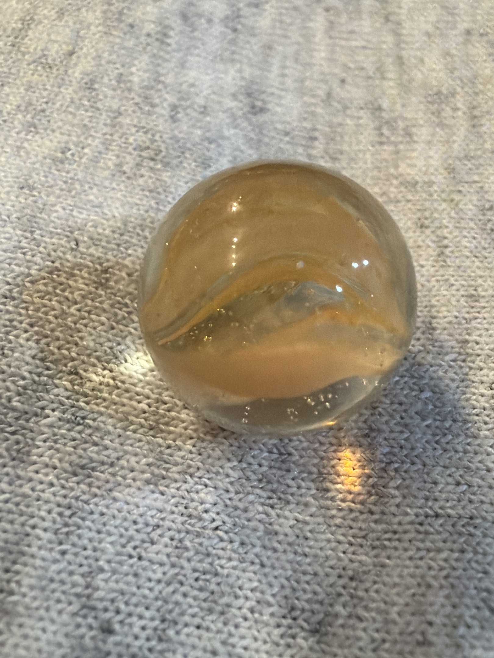 Caramel Slag by Akro Agate, identification view
