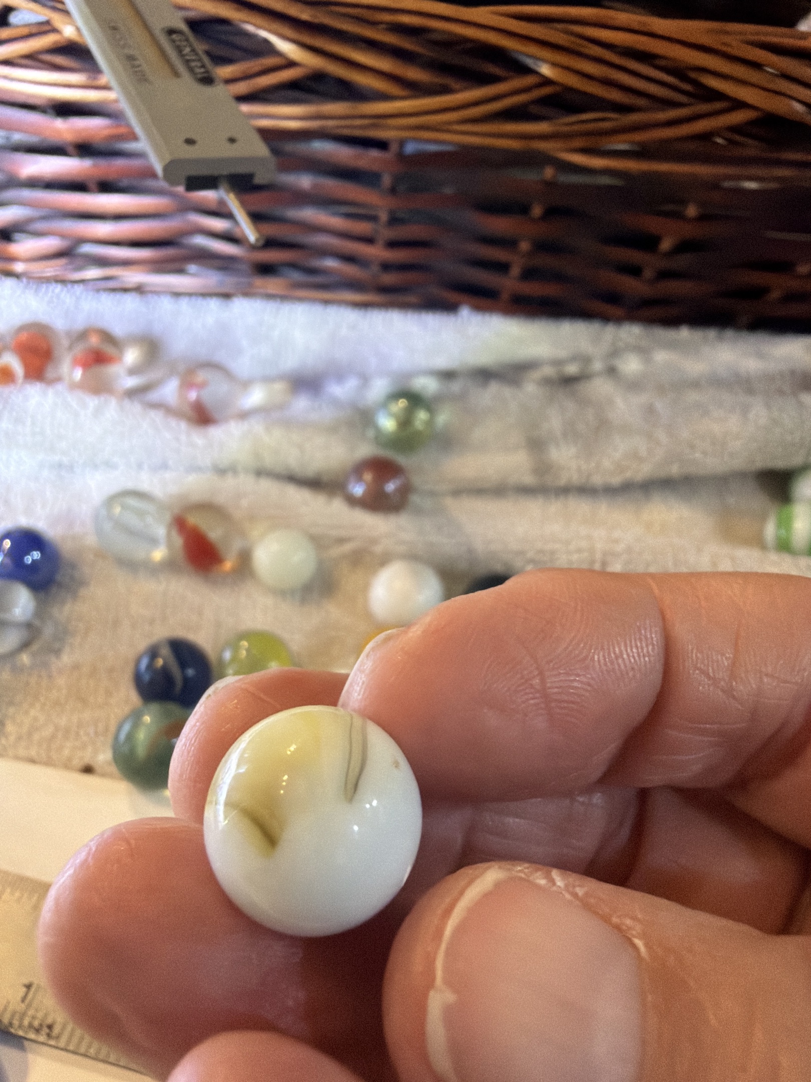 Egg Yolk - Fried Egg Patch by Akro Agate, identification view