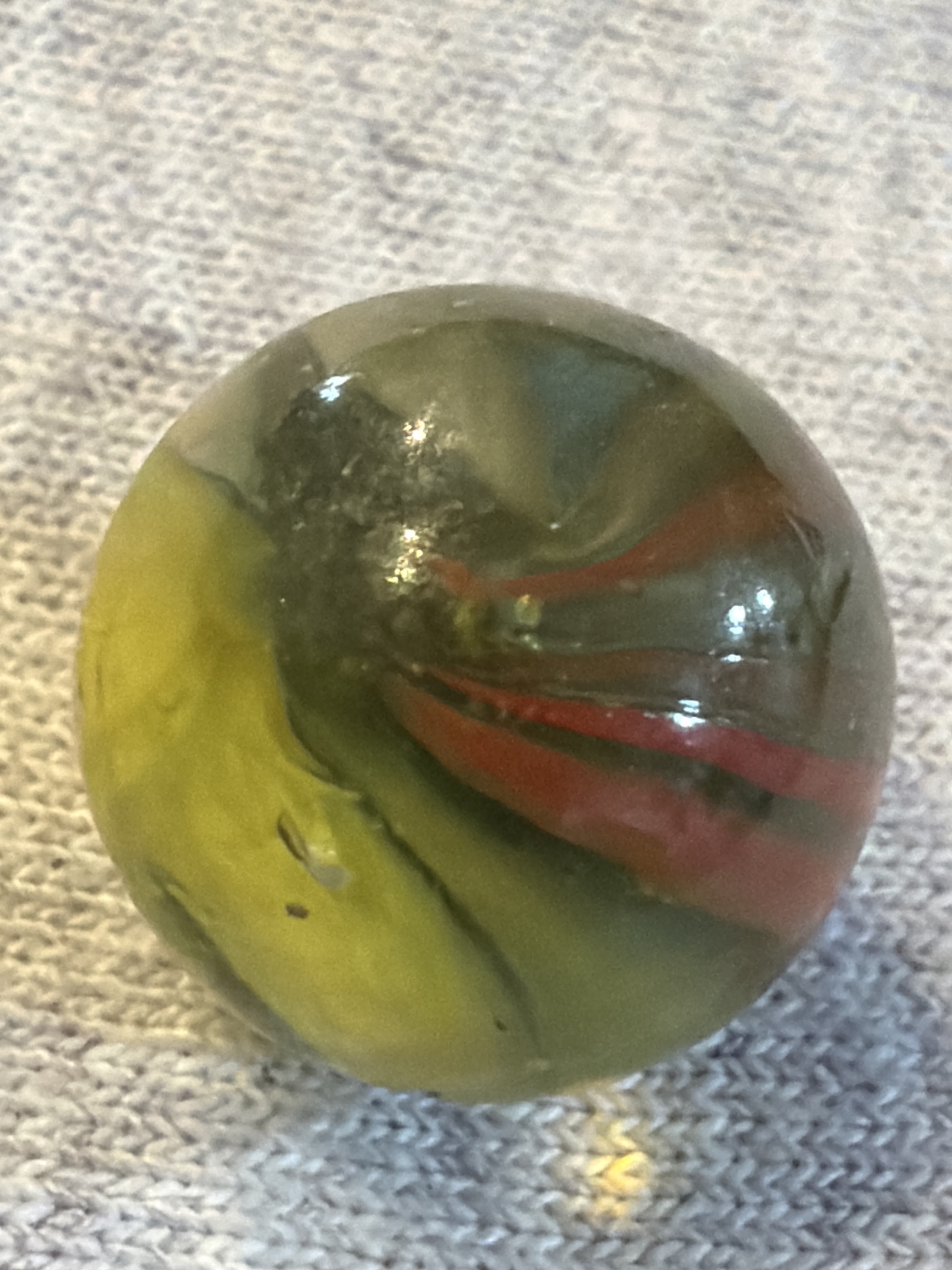 Yellow Rainbo with Red Ribbon by Peltier Glass Company, identification view
