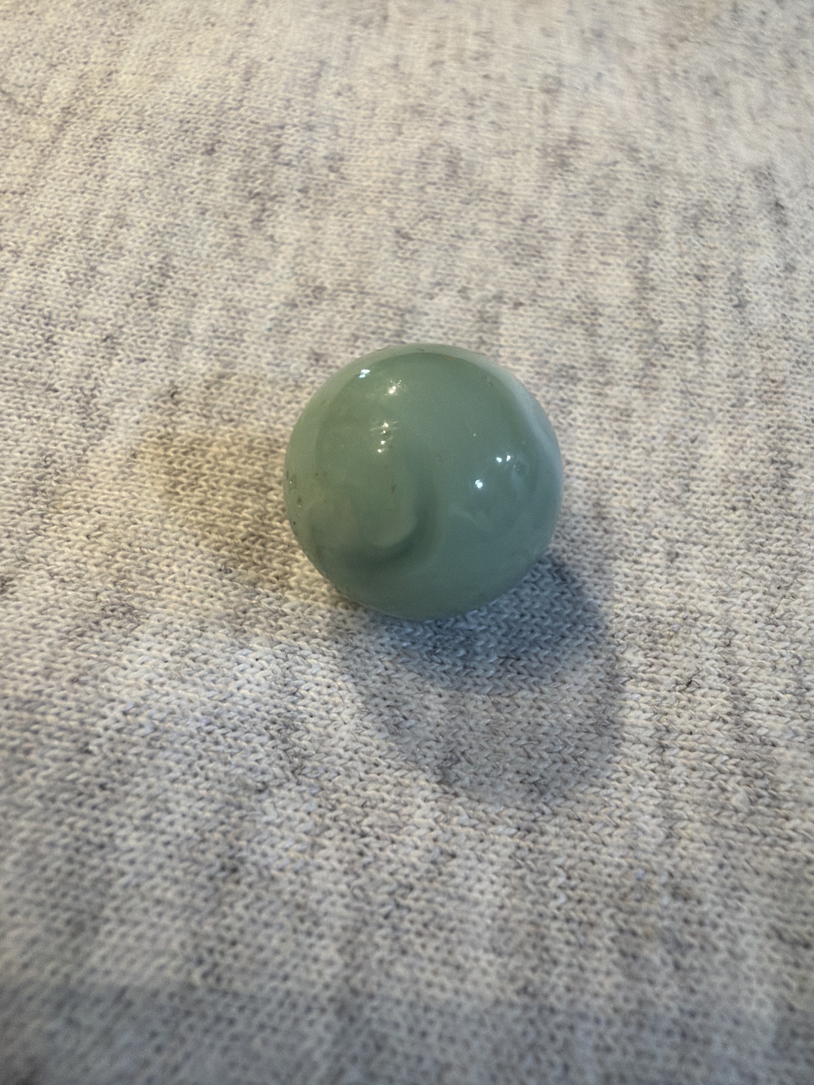 Mint Pastel Opaque by Vitro Agate, identification view