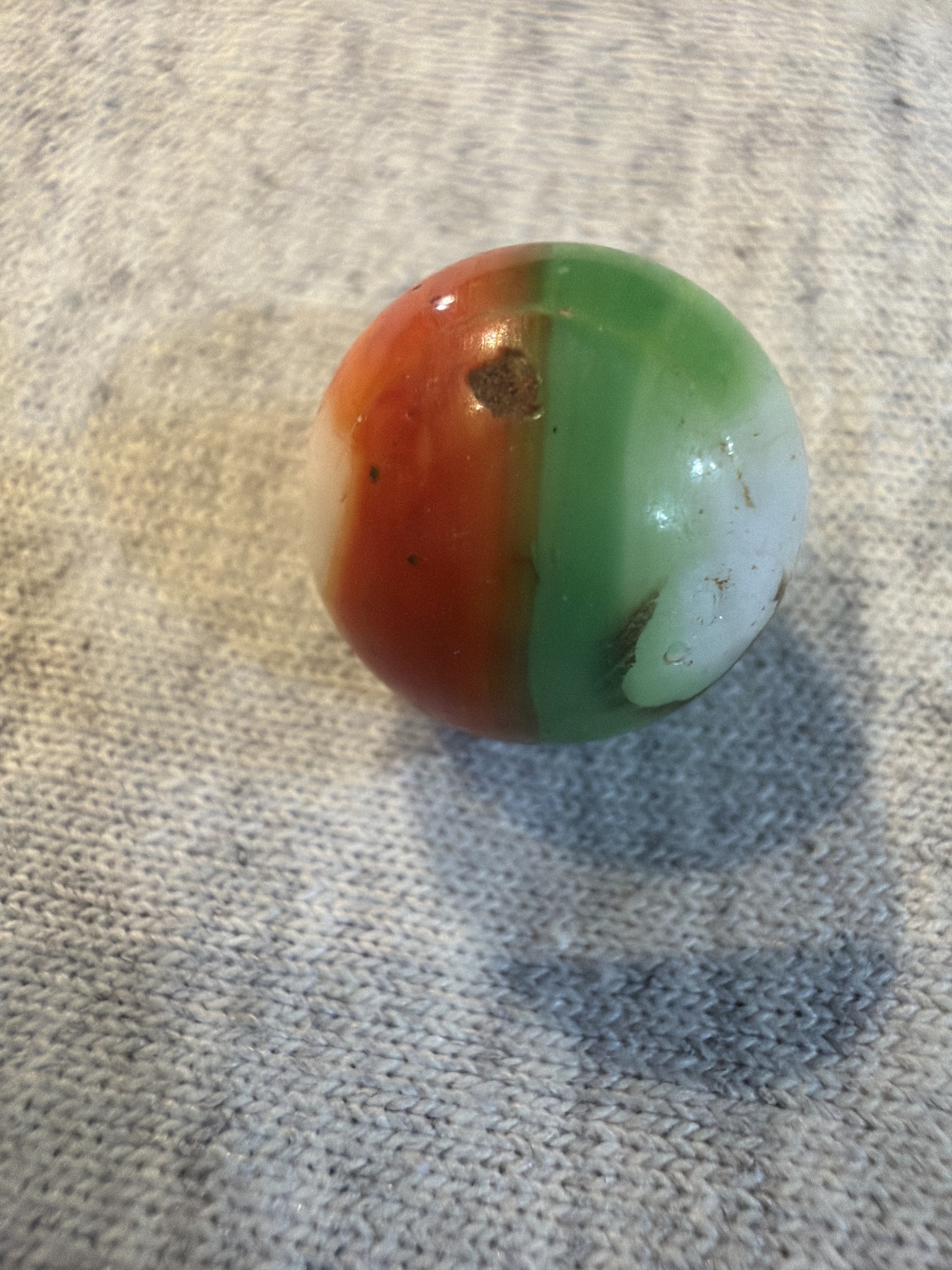 Tri-Onyx Tri-Color Patch Red-Green-White by Akro Agate