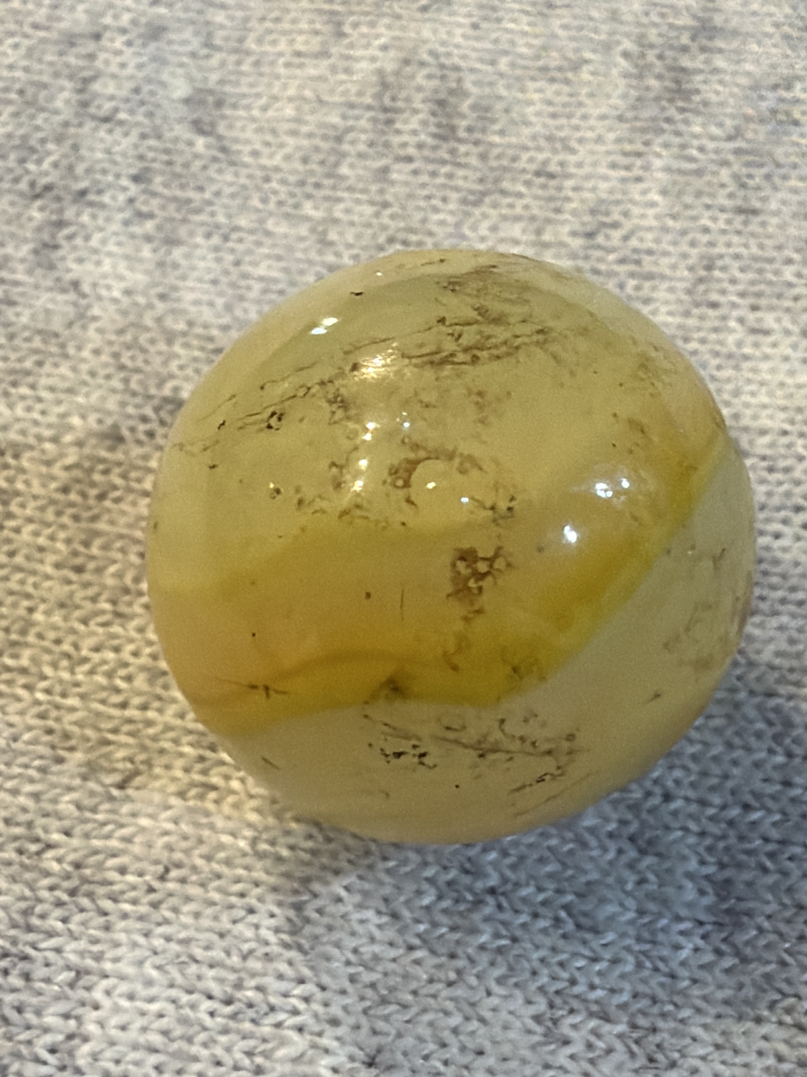 Egg Yolk Corkscrew by Akro Agate, identification view