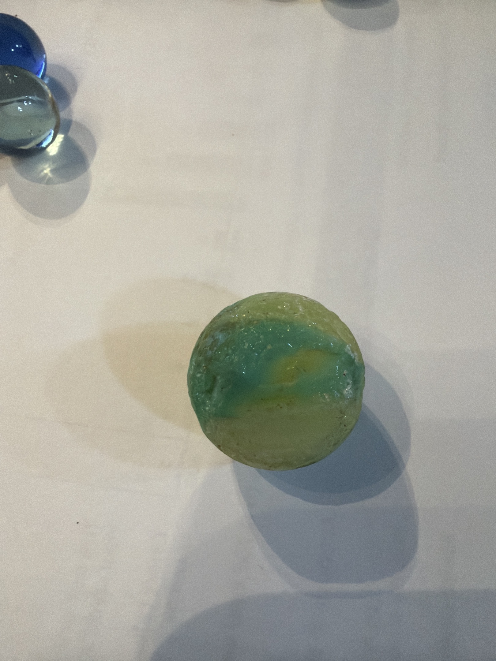 Green-Yellow Slag Shooter by Akro Agate, identification view