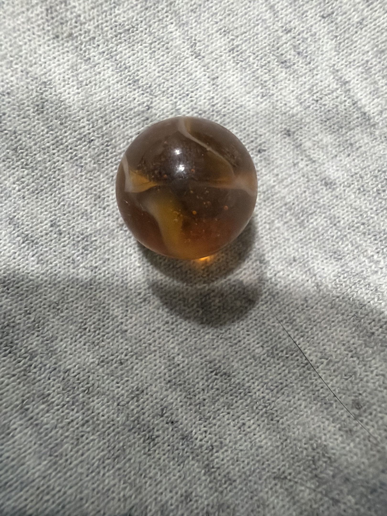 Amber Onyx by Akro Agate, identification view