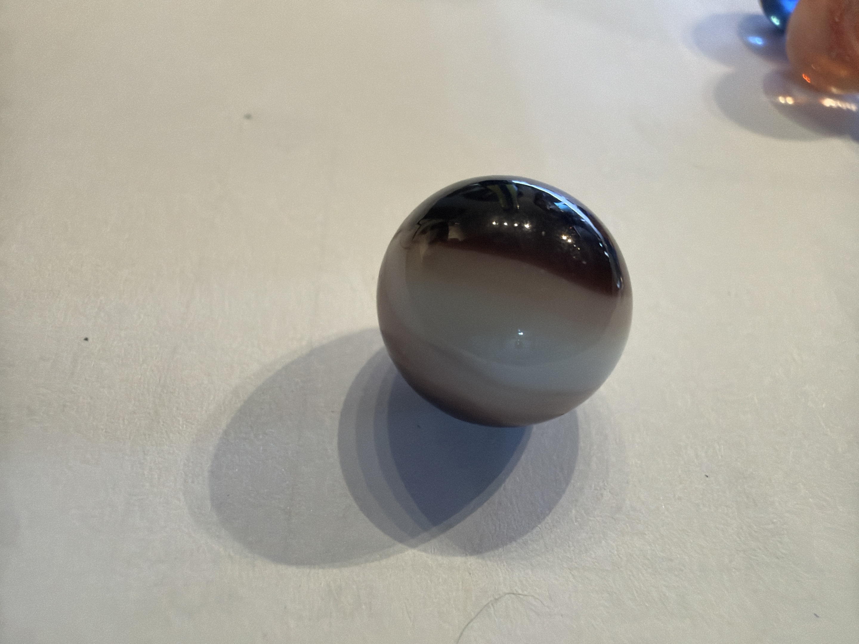 Black and White Cat's Eye by Vitro Agate, identification view