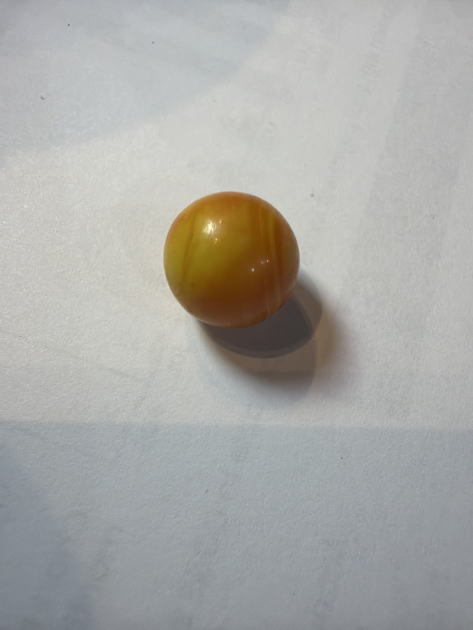 Egg Yolk Butterscotch by Akro Agate, identification view