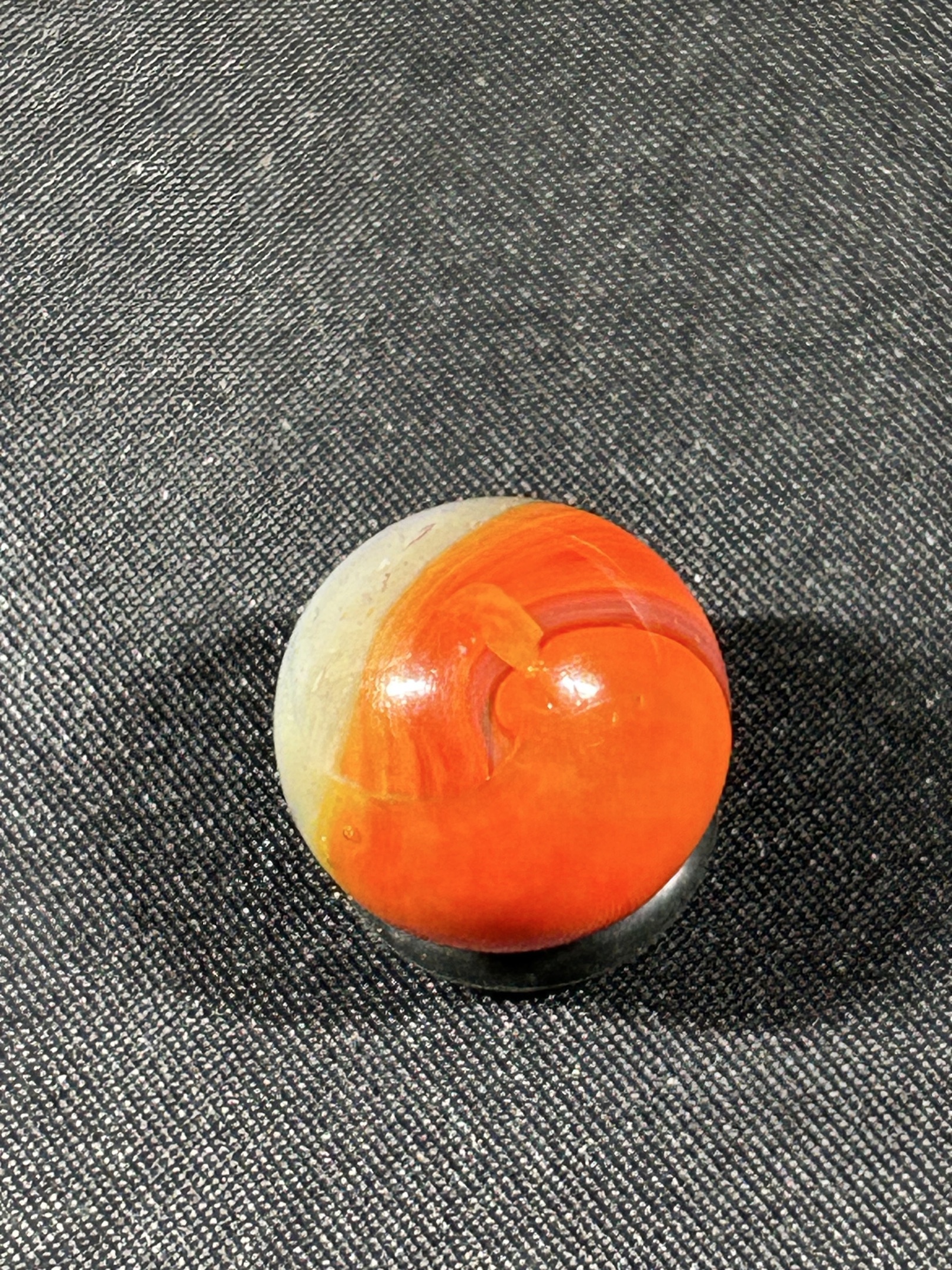 Kokomo Patch by Kokomo Opalescent Glass, identification view