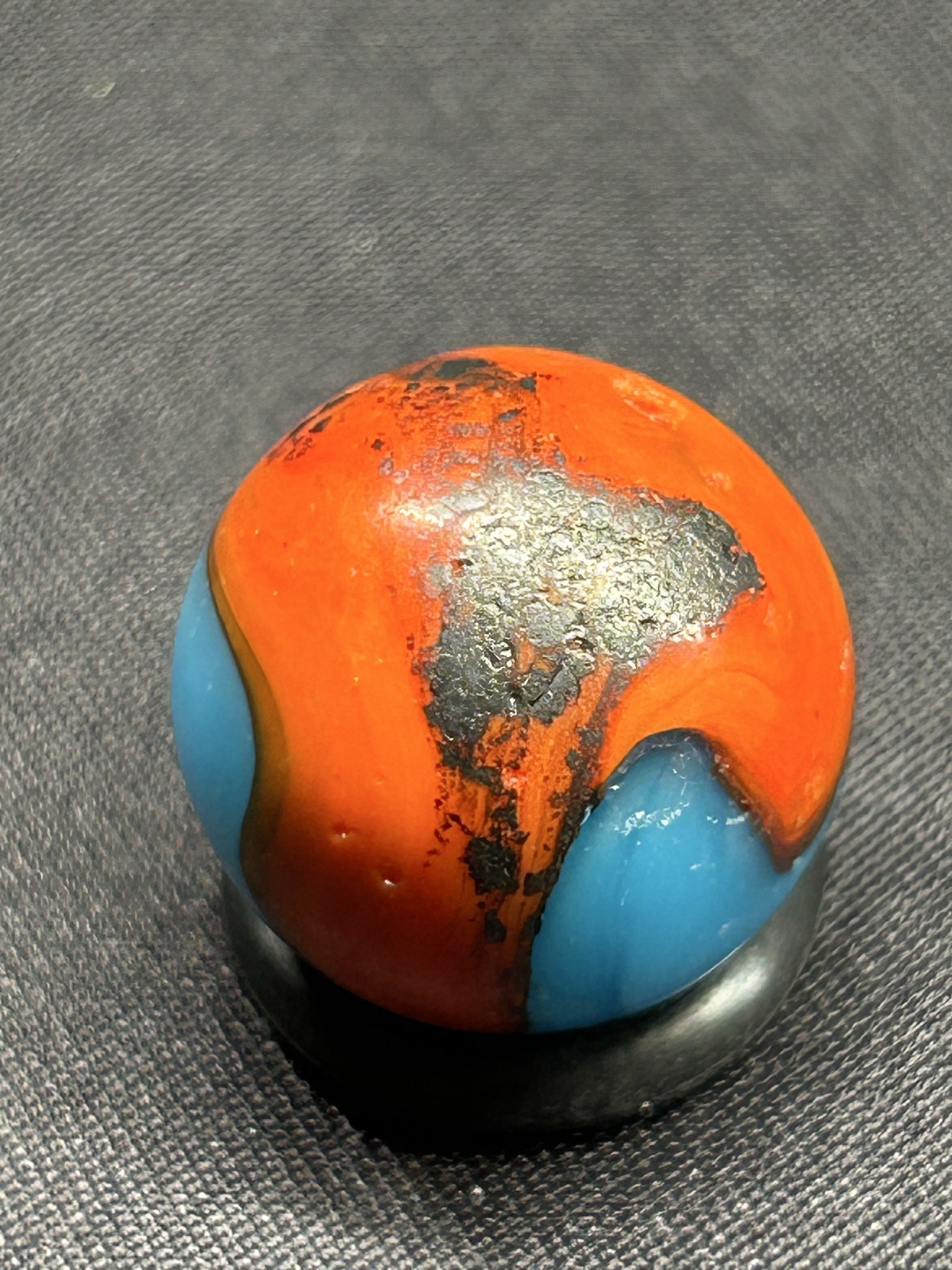 Aventurine NLR (Orange on Blue) by Peltier Glass Company, identification view