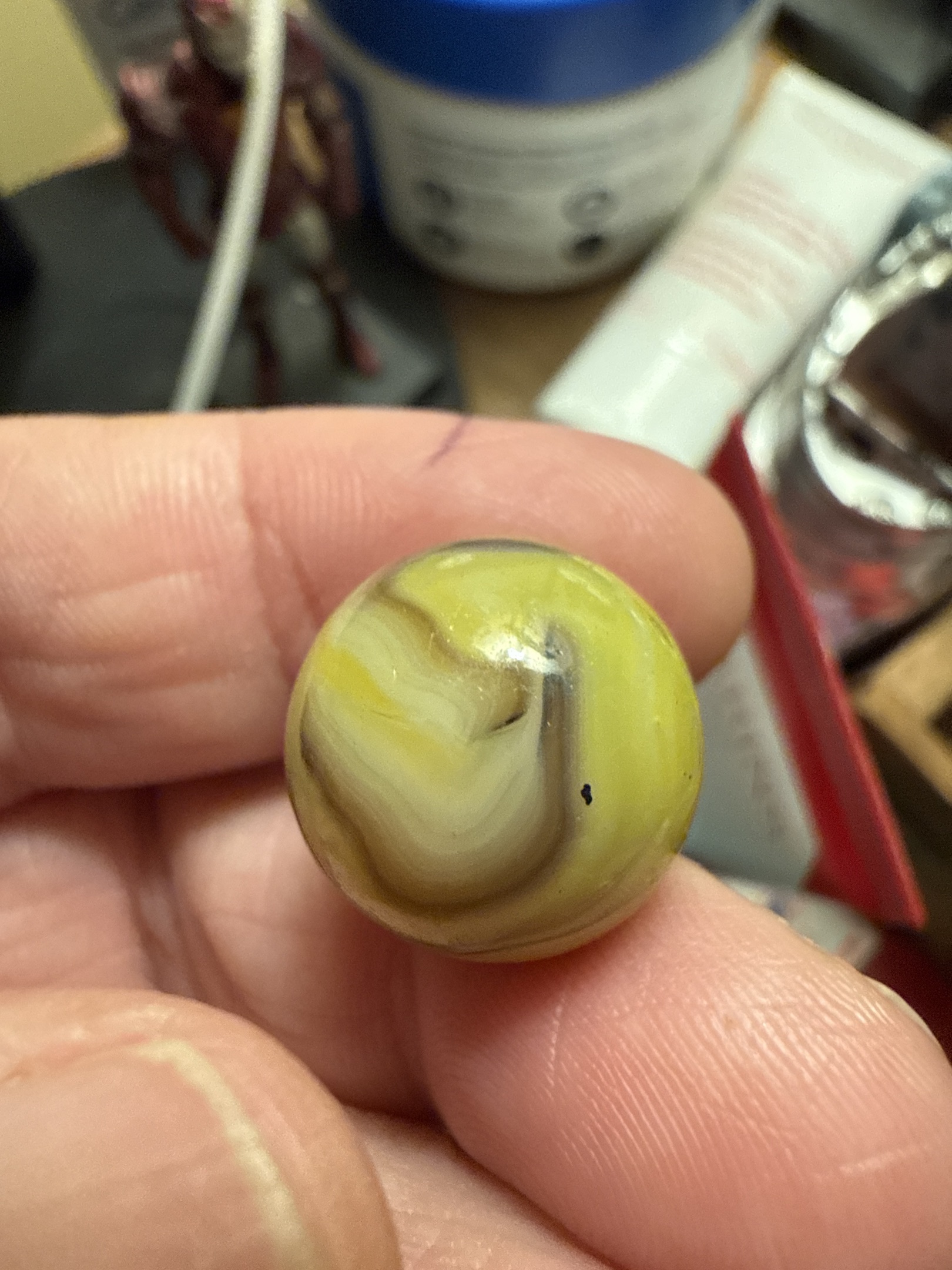 Pistachio Swirl by Alley Agate Company, identification view