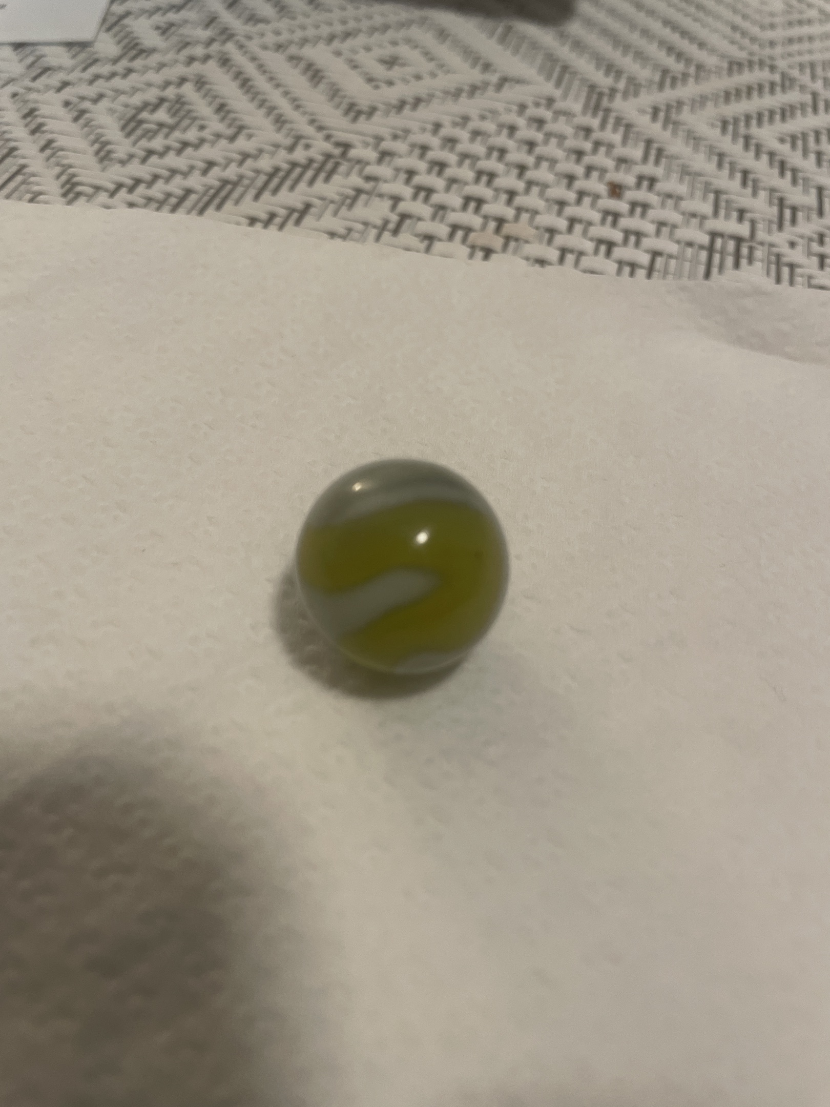 Green Slag by Akro Agate Company, identification view